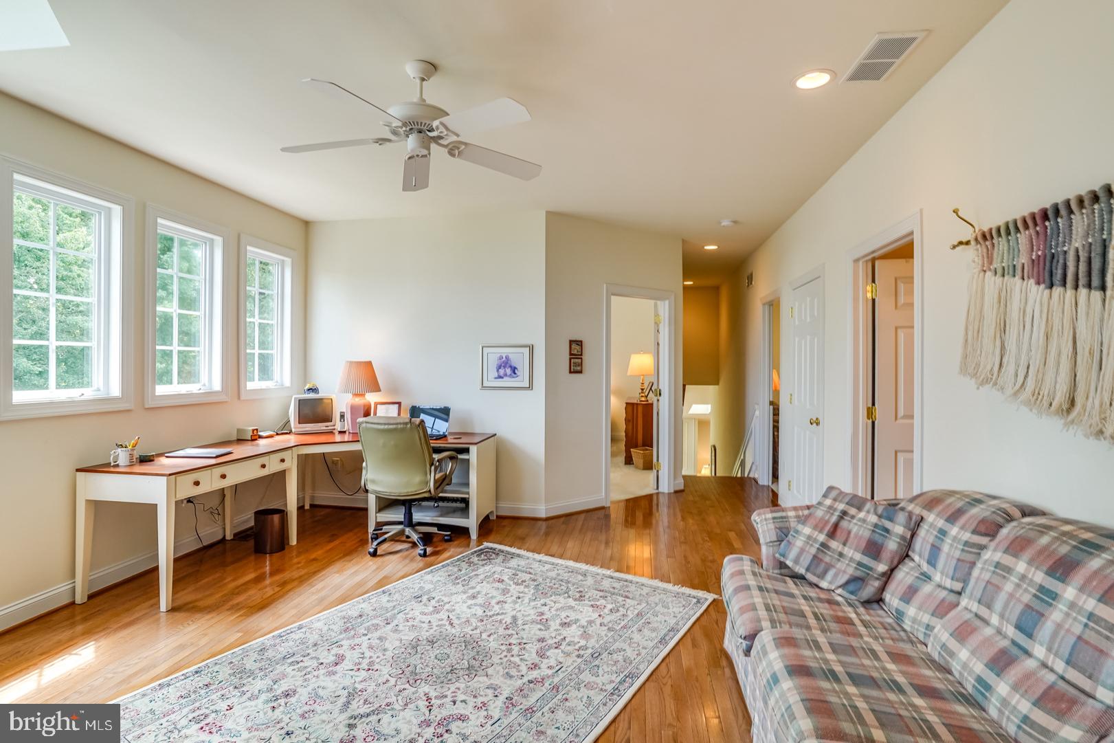 CHERRY CREEK - Residential