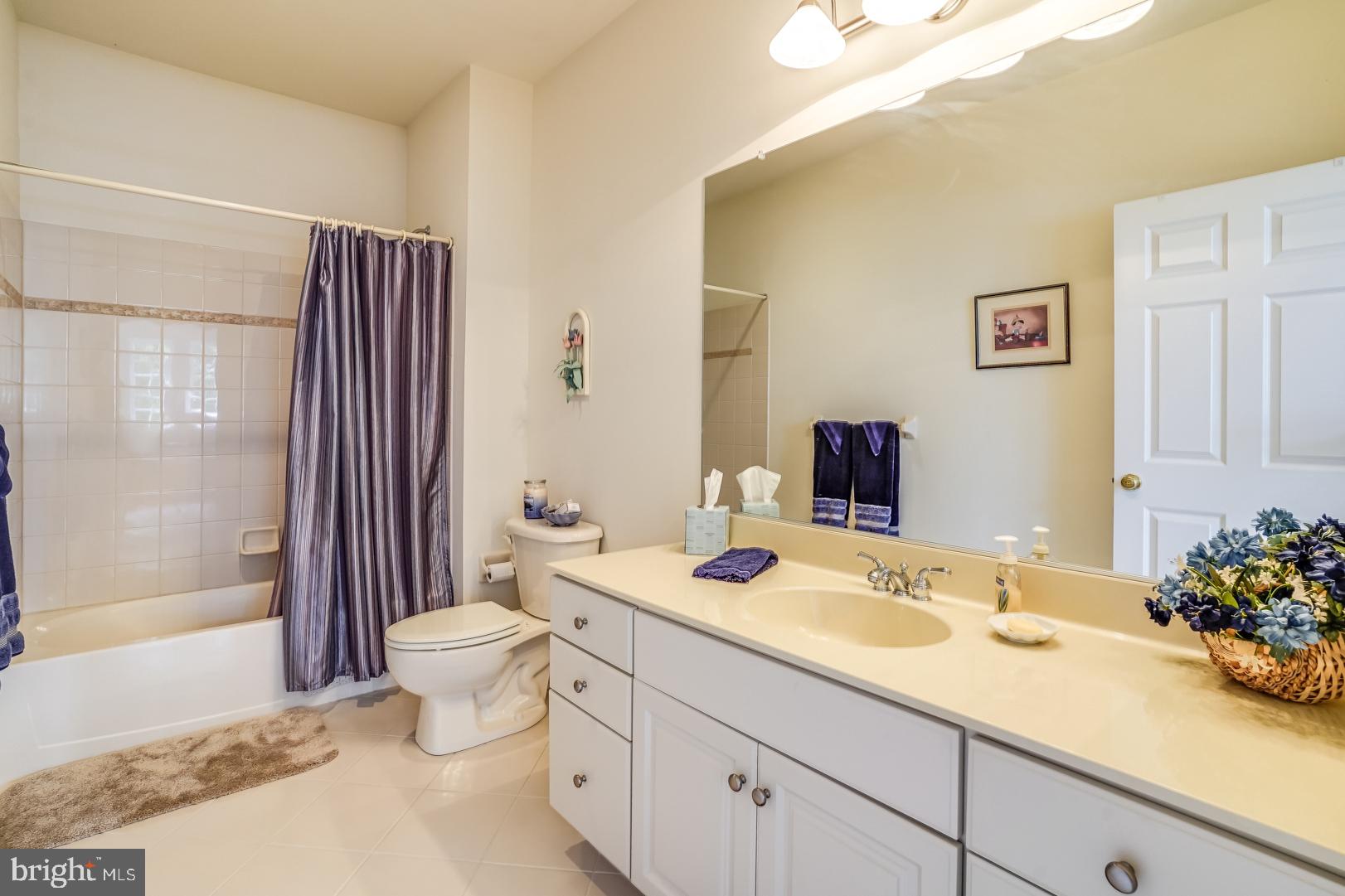 CHERRY CREEK - Residential