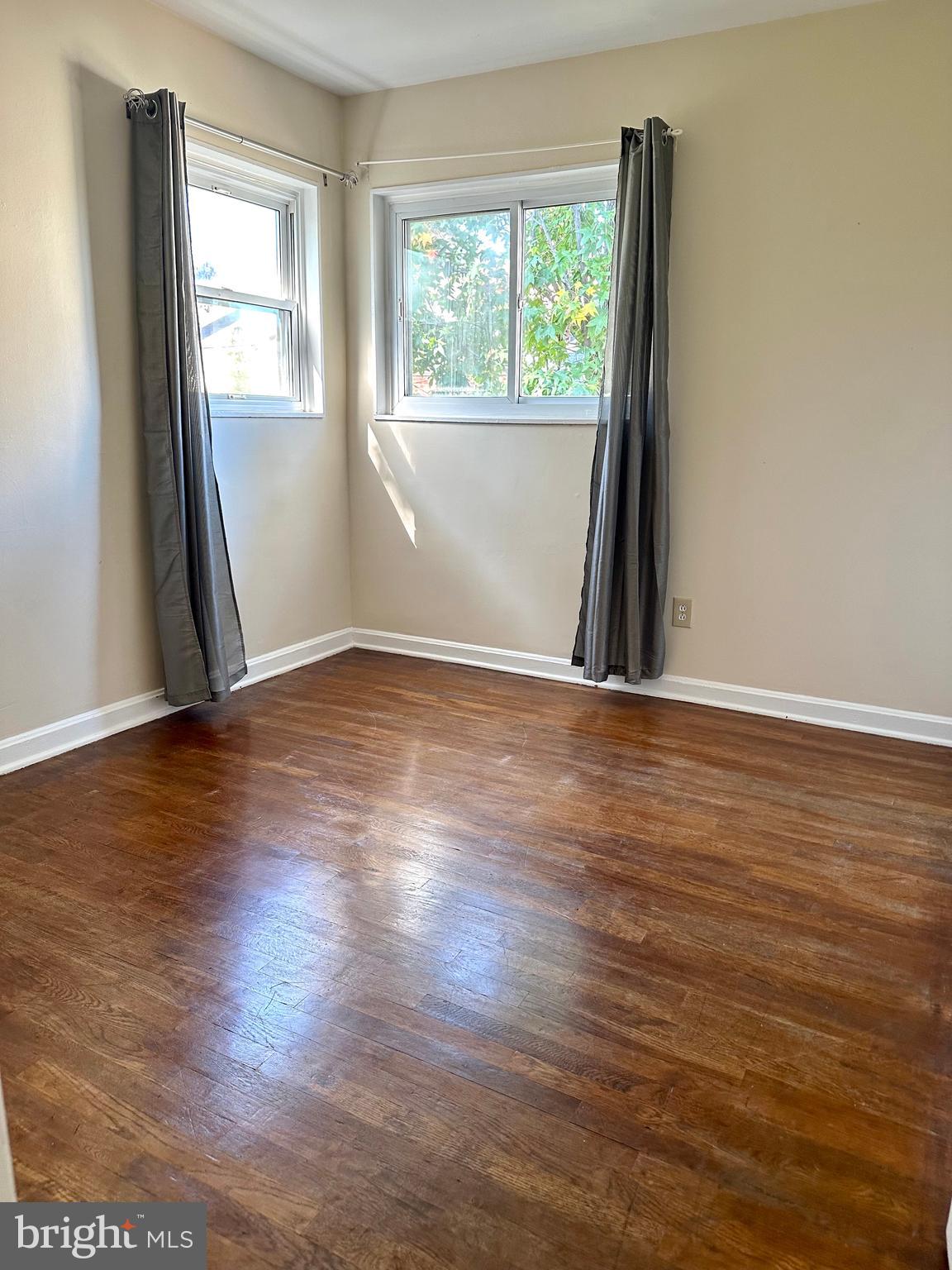 BROOKVILLE - Residential Lease