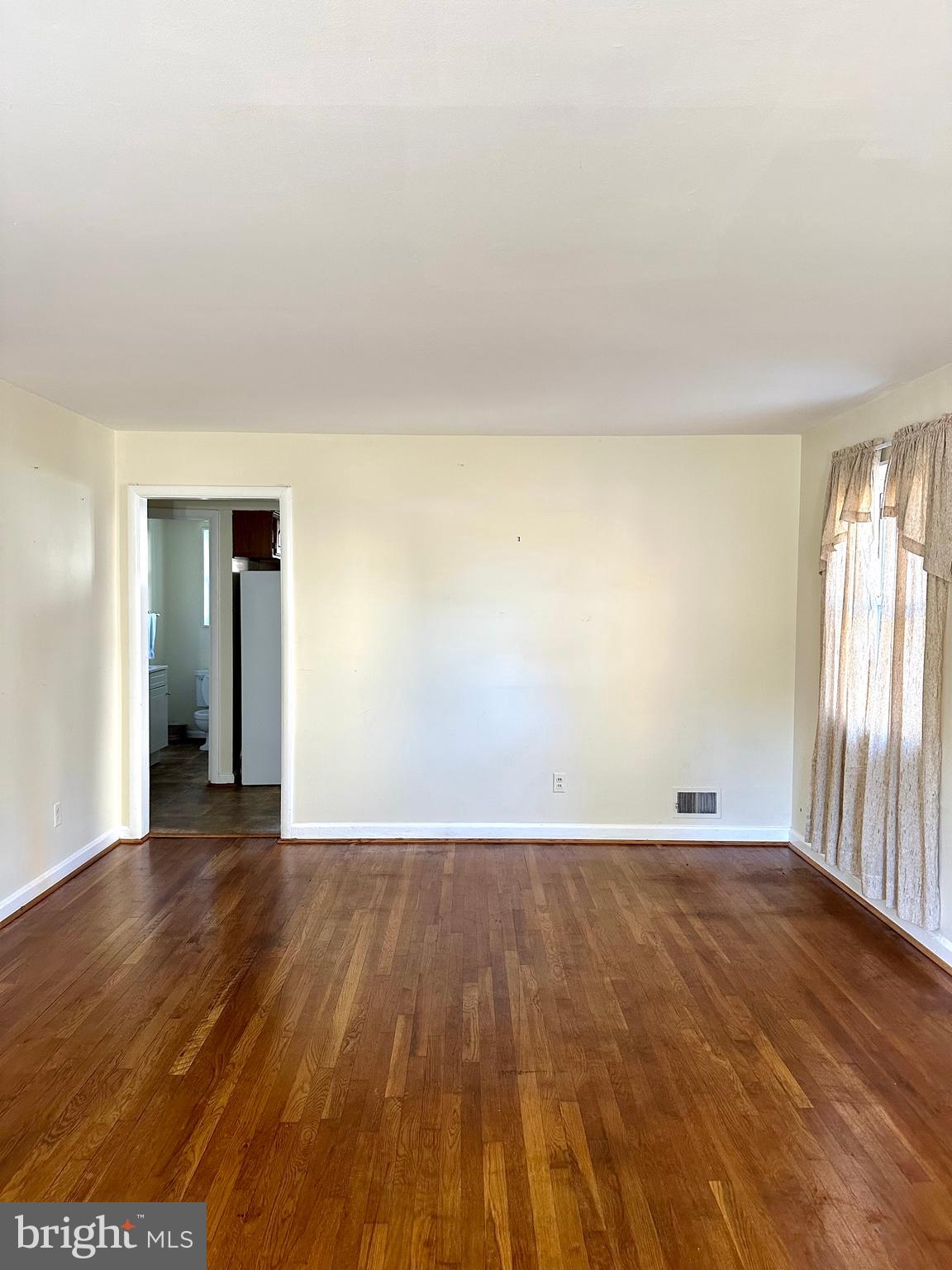 BROOKVILLE - Residential Lease