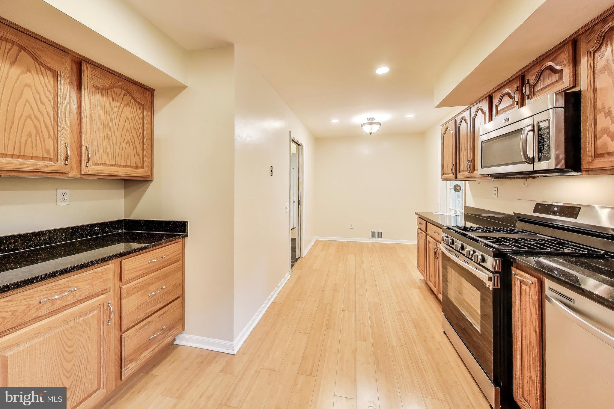 FOX HILLS OF POTOMAC - Residential Lease