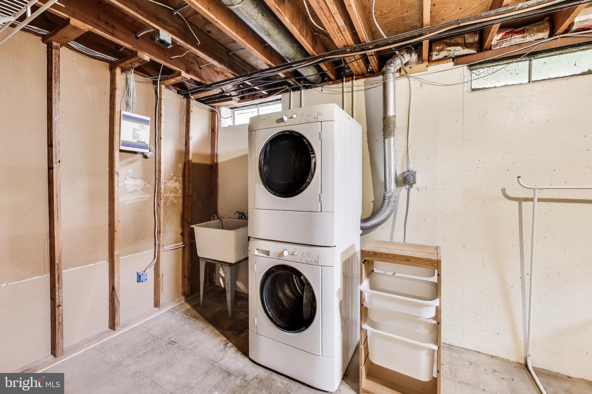 FOX HILLS OF POTOMAC - Residential Lease