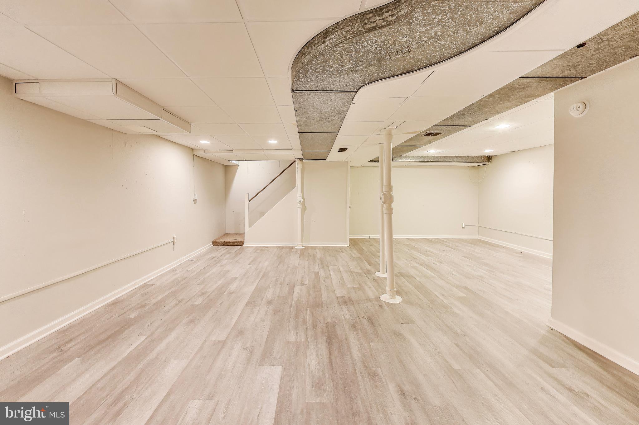 FOX HILLS OF POTOMAC - Residential Lease