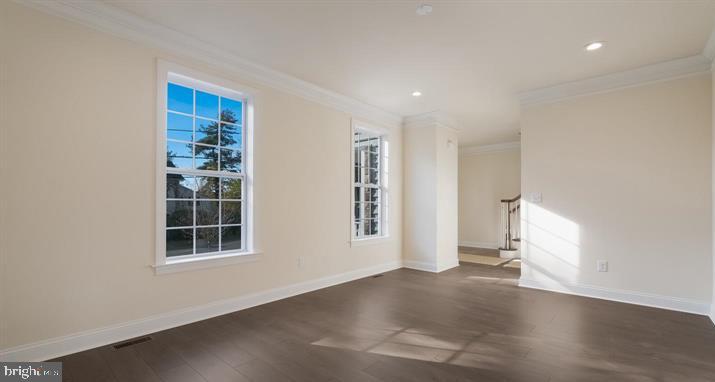 HIGHLAND PINES - Residential