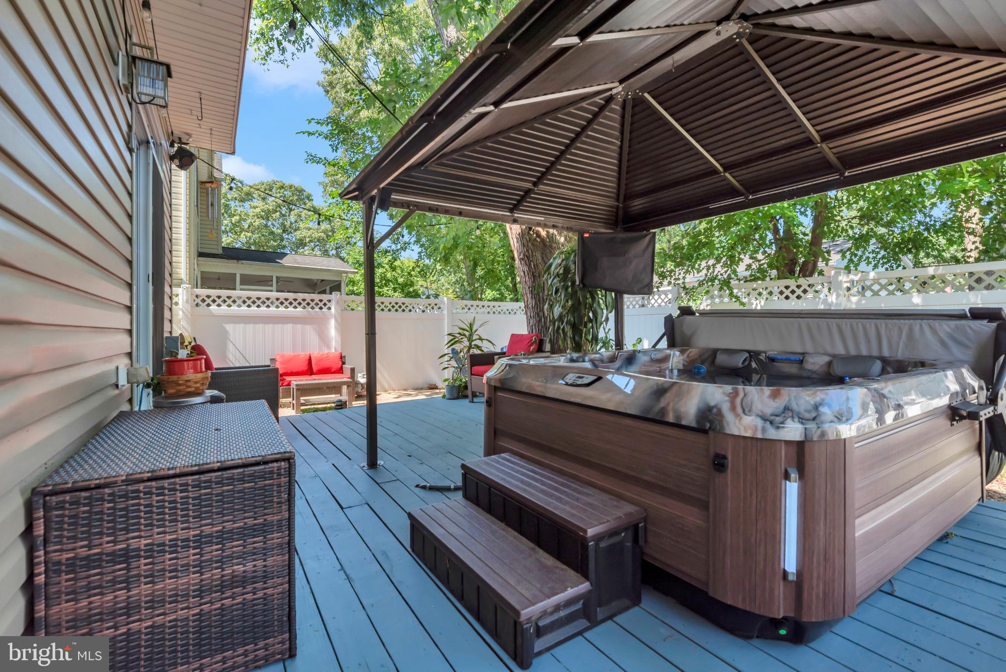 CARROLLTON MANOR - Residential