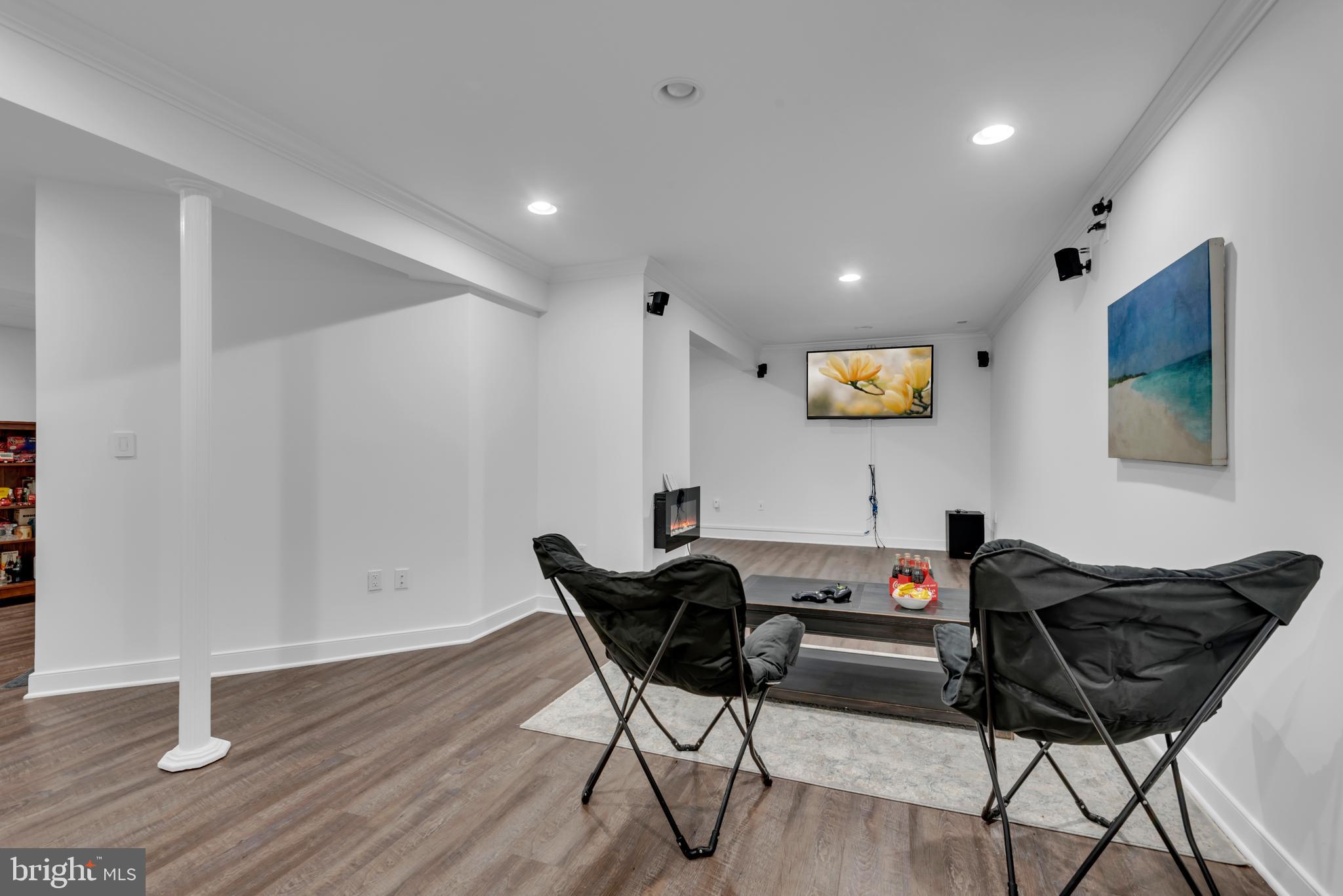 CARROLLTON MANOR - Residential