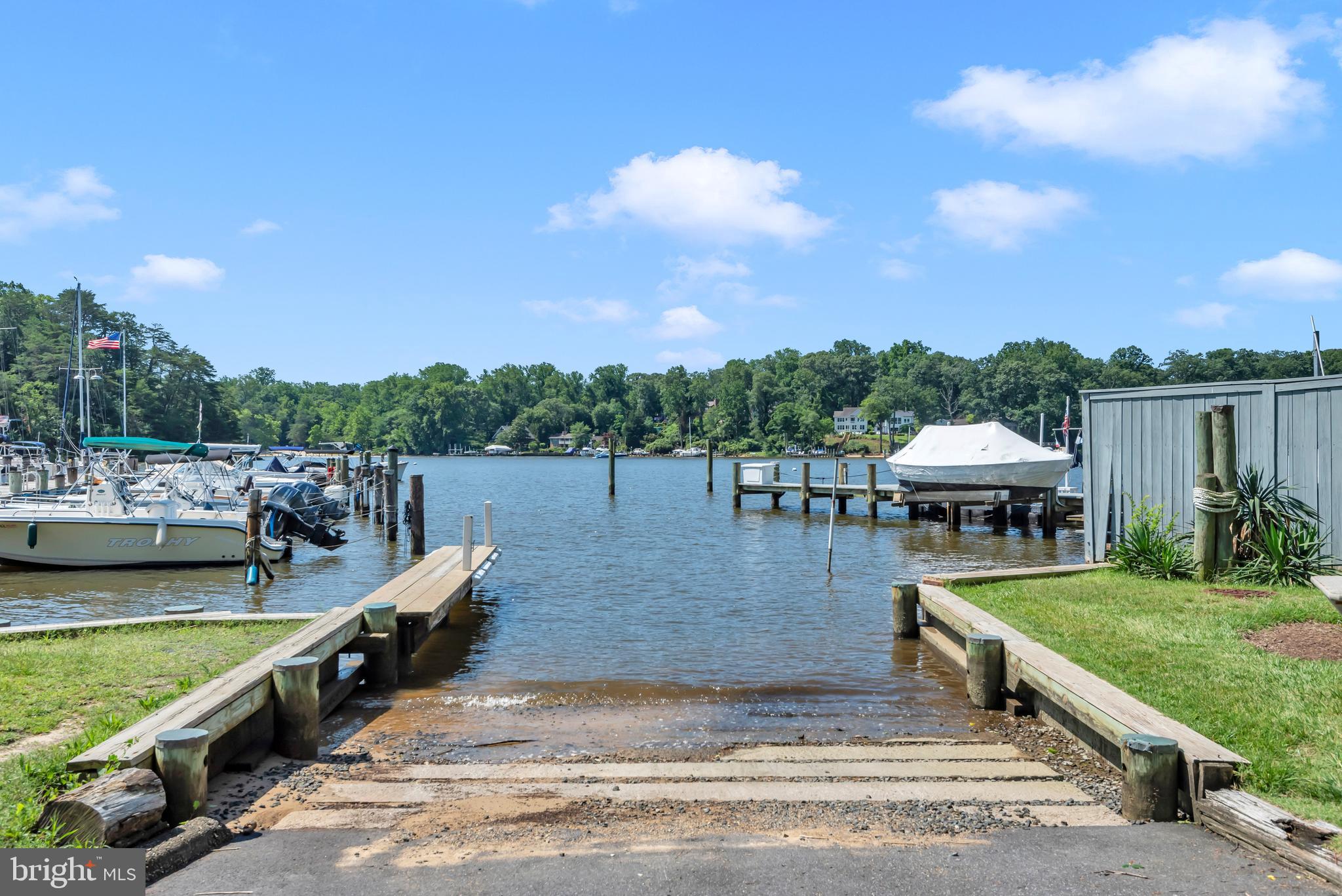 CARROLLTON MANOR - Residential