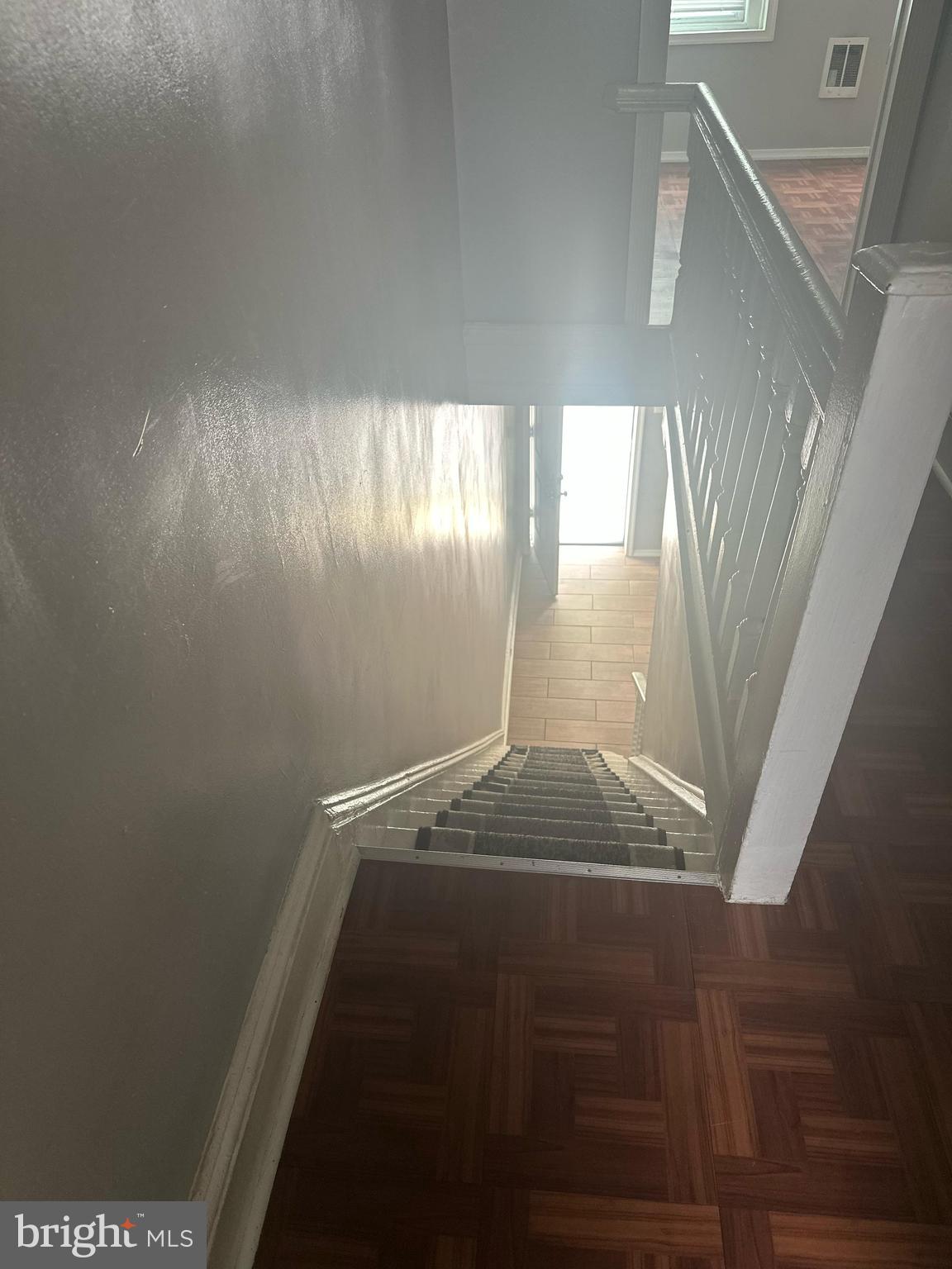 KENSINGTON - Residential