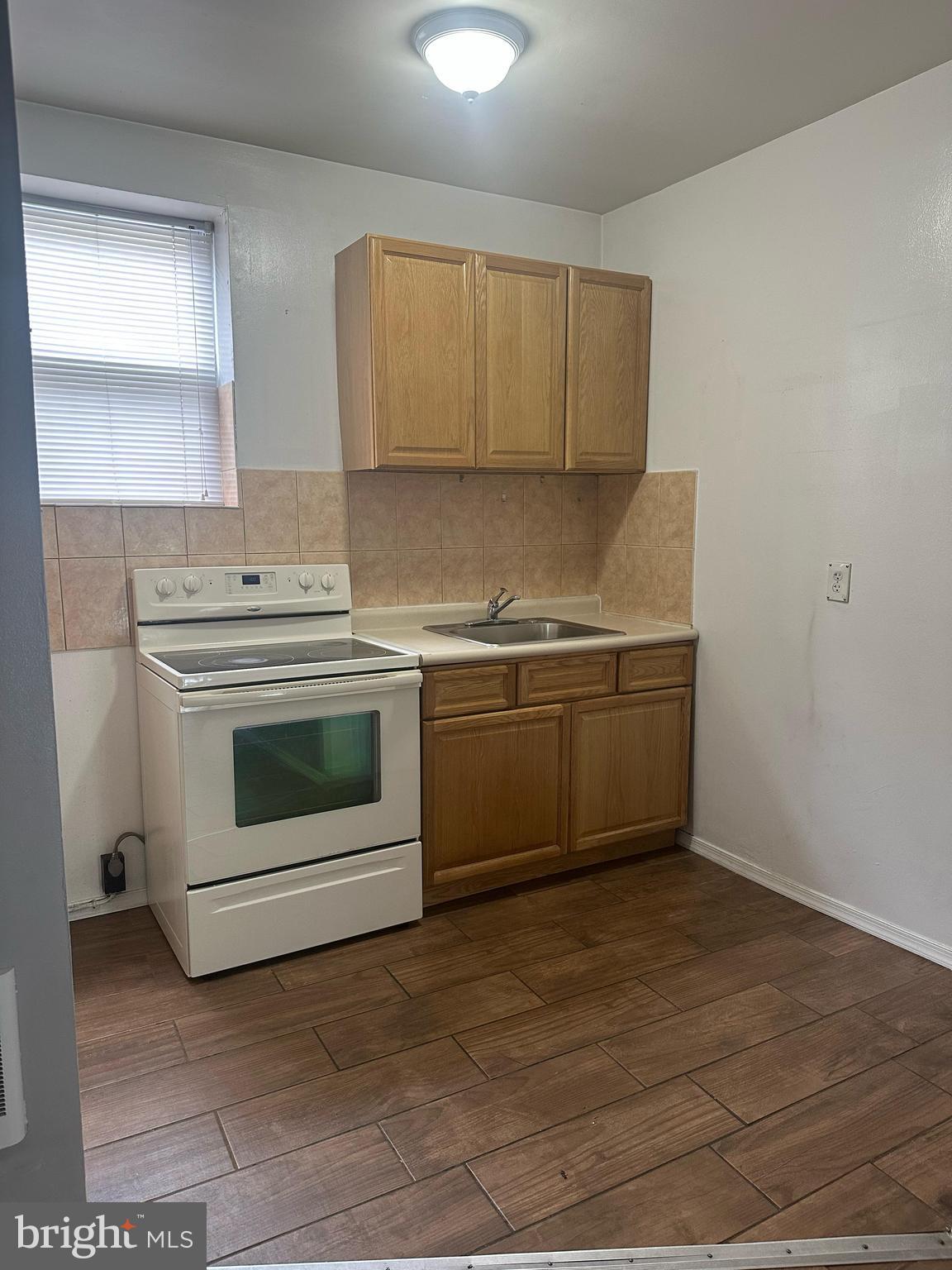 KENSINGTON - Residential