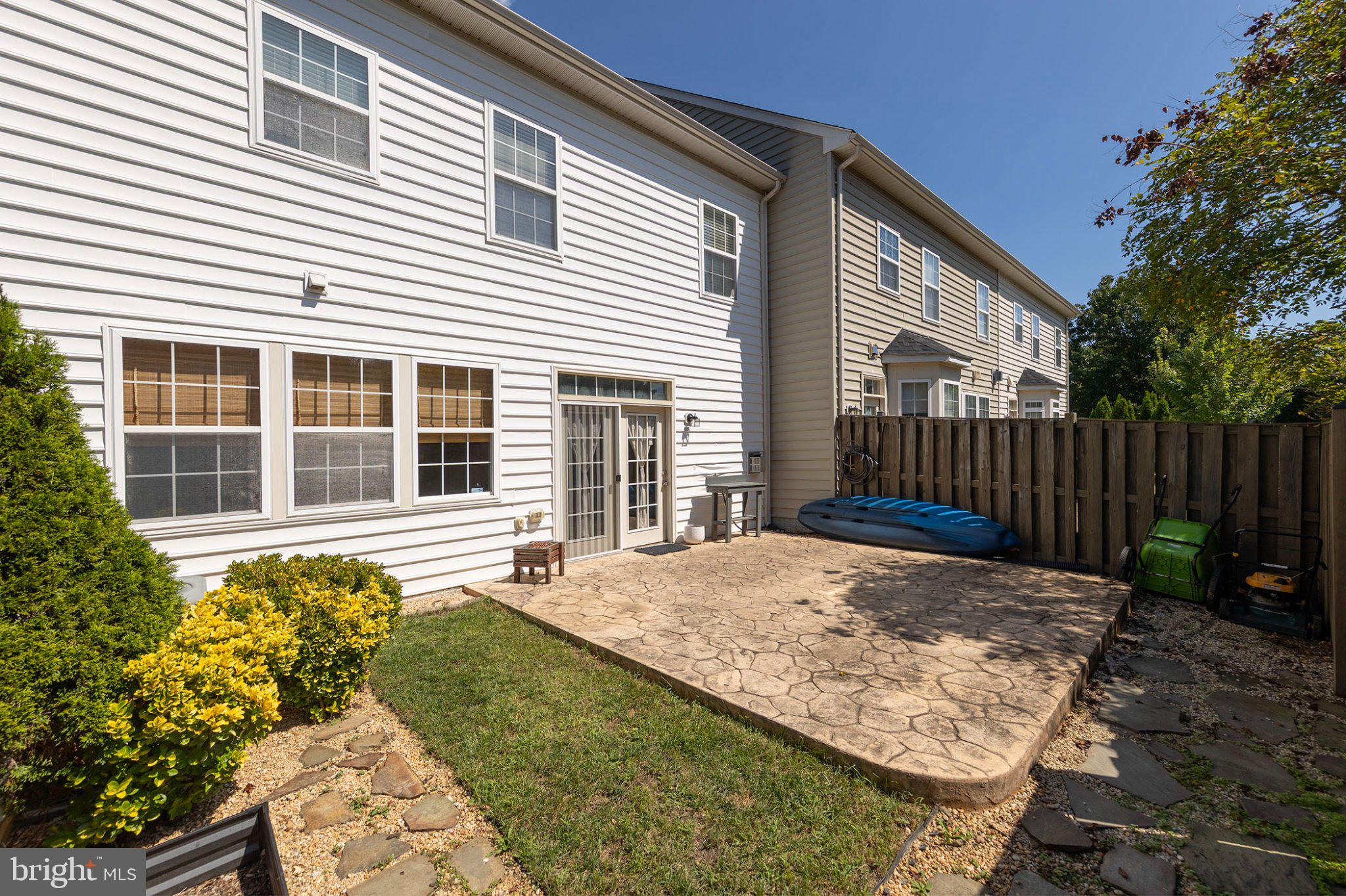 402 QUINTON OAKS CIRCLE