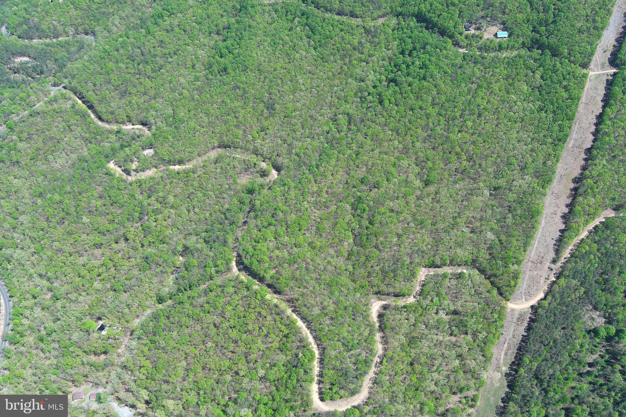 SHADOW KNOLLS - Land