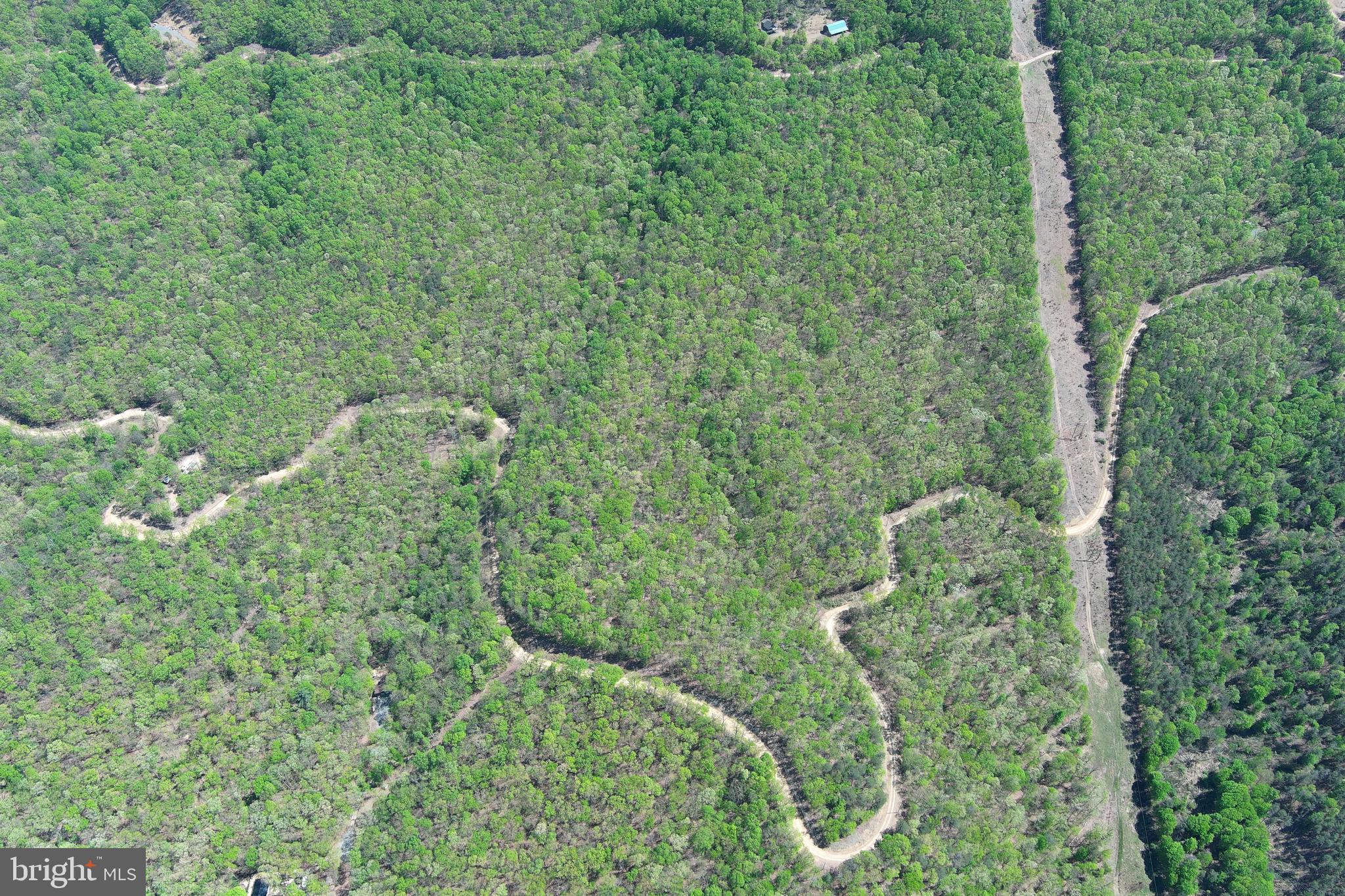 SHADOW KNOLLS - Land