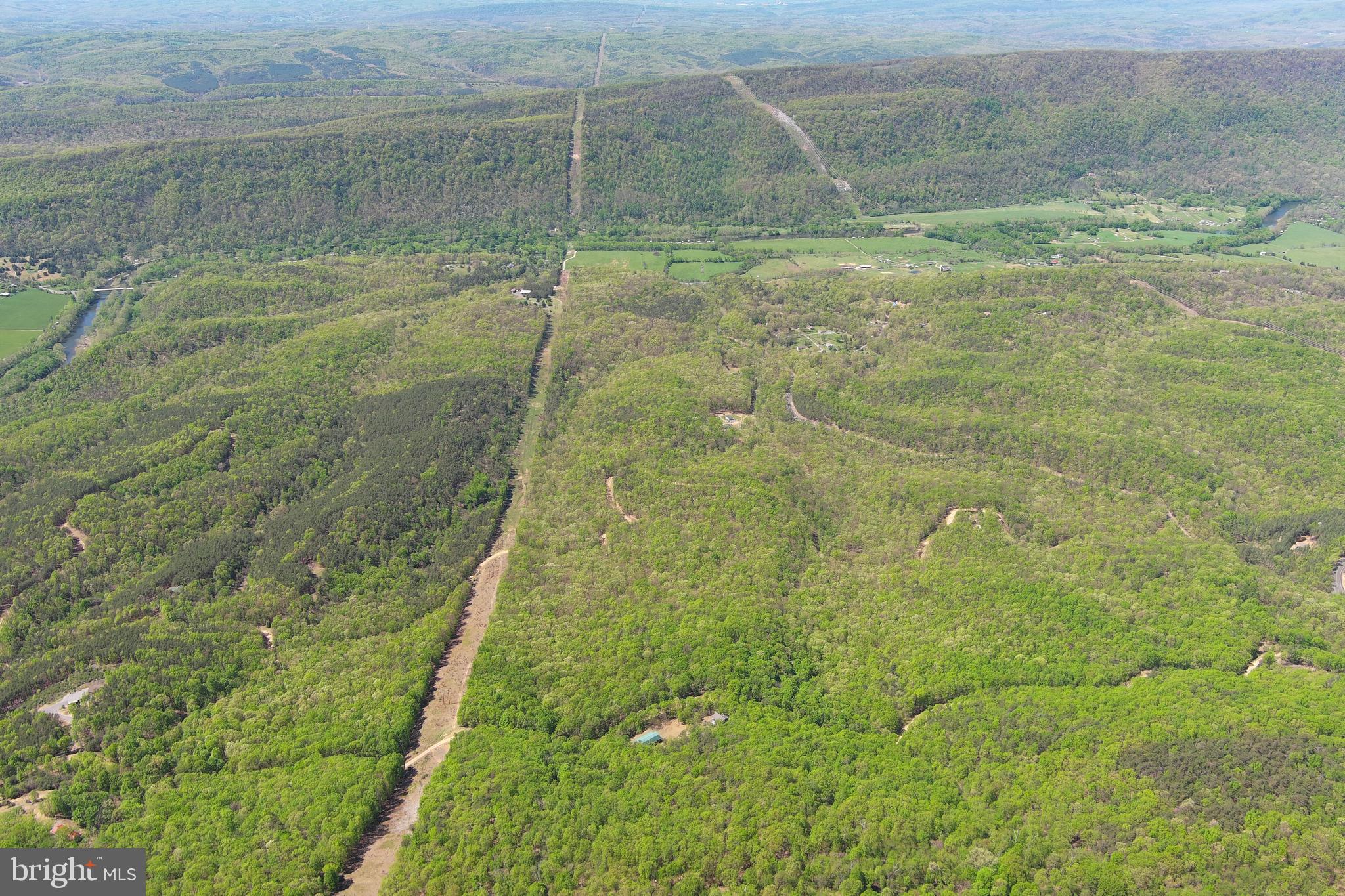 SHADOW KNOLLS - Land