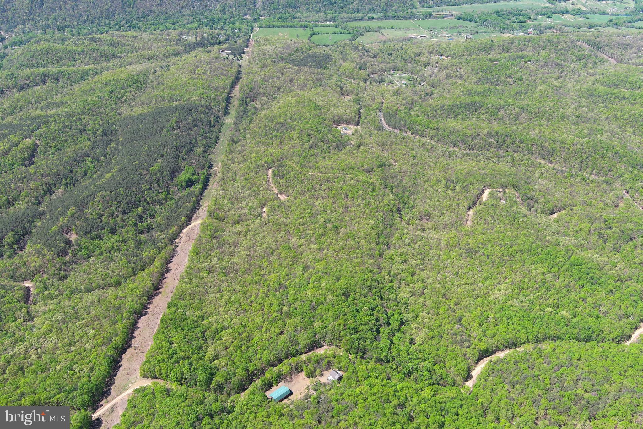 SHADOW KNOLLS - Land