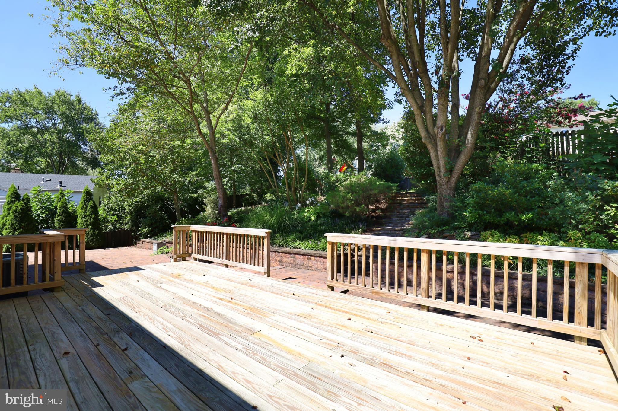 BURKE STATION SQUARE - Residential