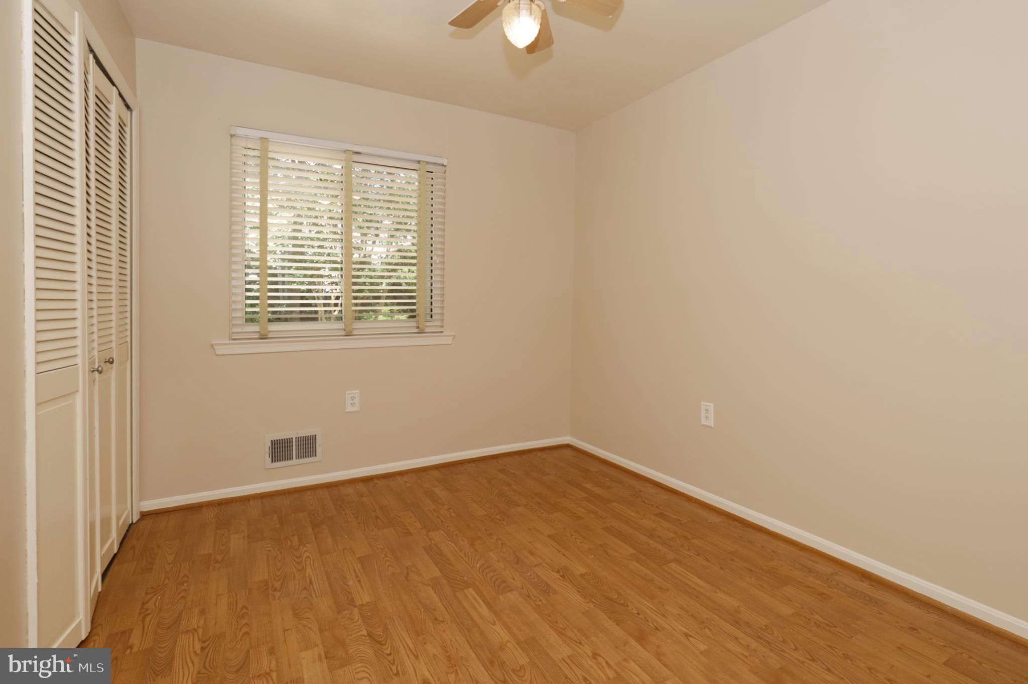 BURKE STATION SQUARE - Residential