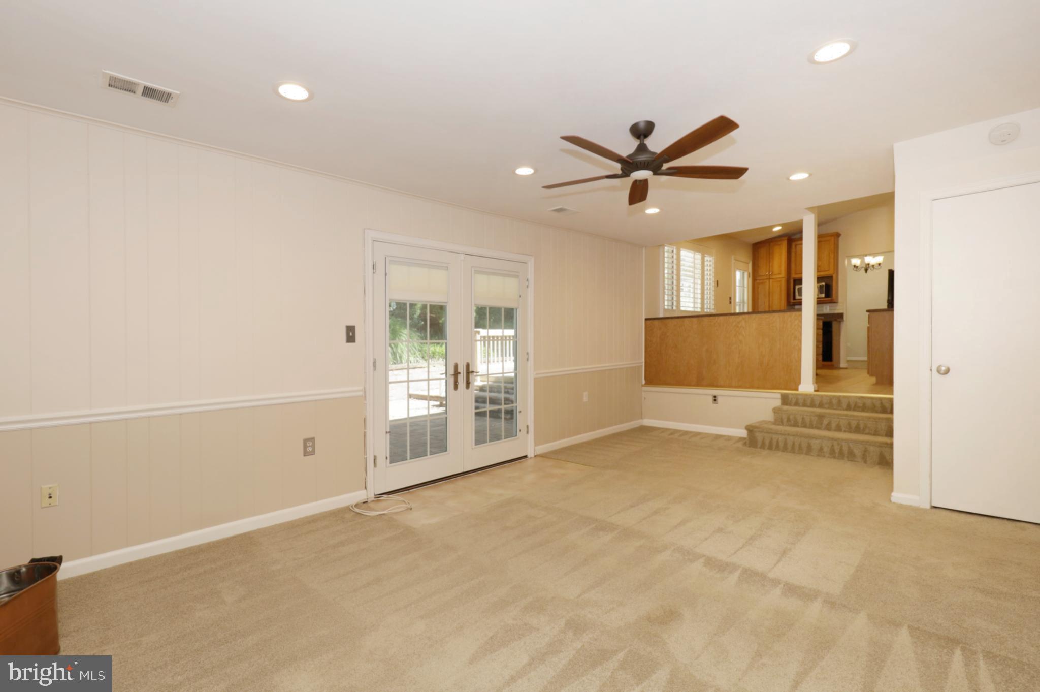 BURKE STATION SQUARE - Residential