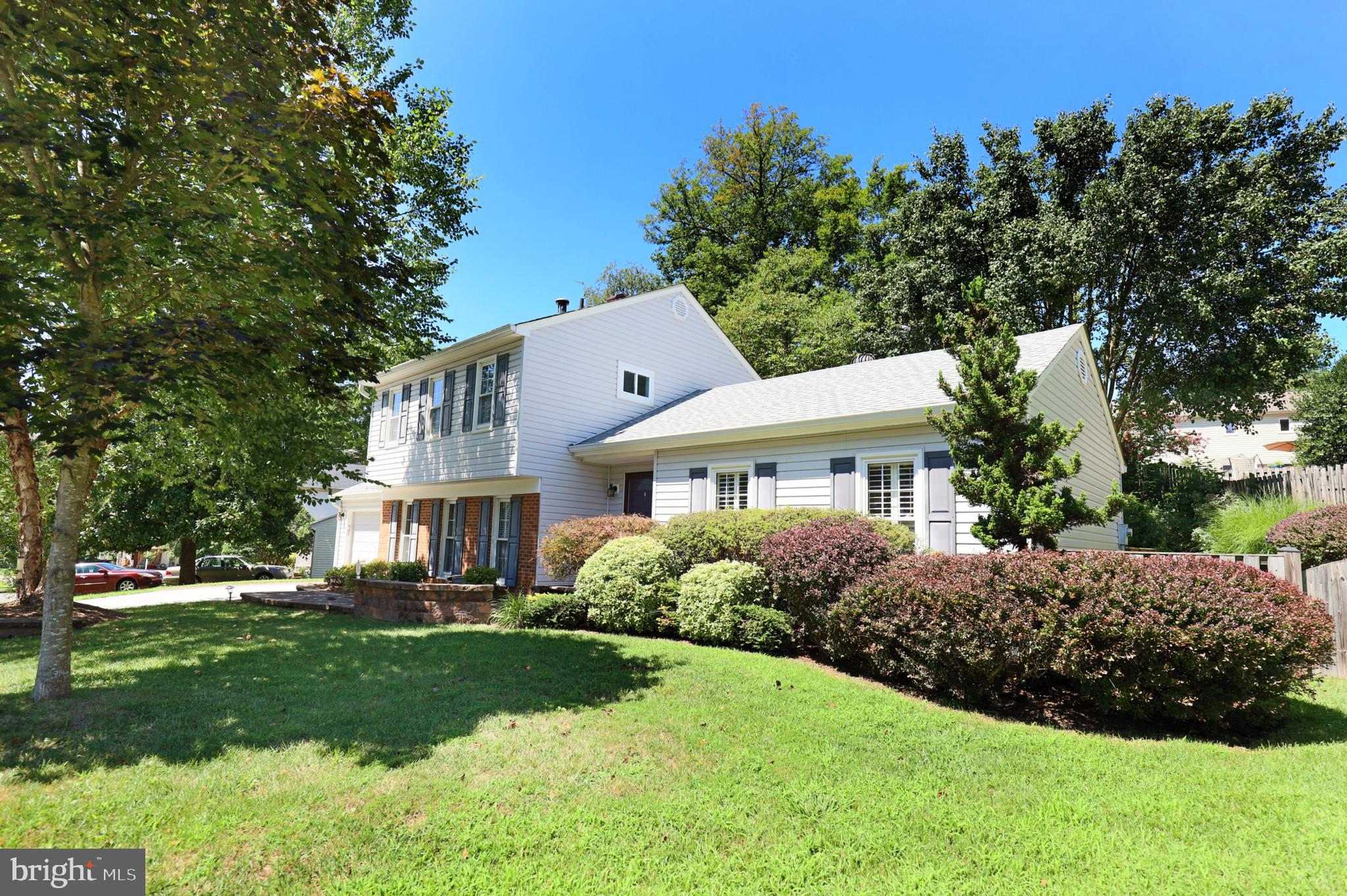 BURKE STATION SQUARE - Residential