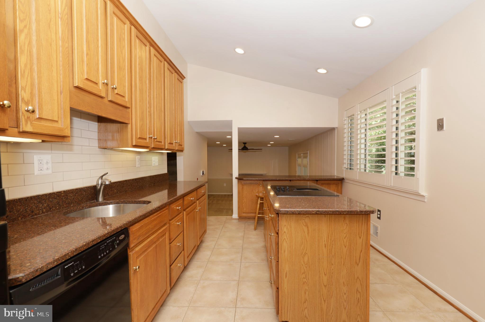 BURKE STATION SQUARE - Residential