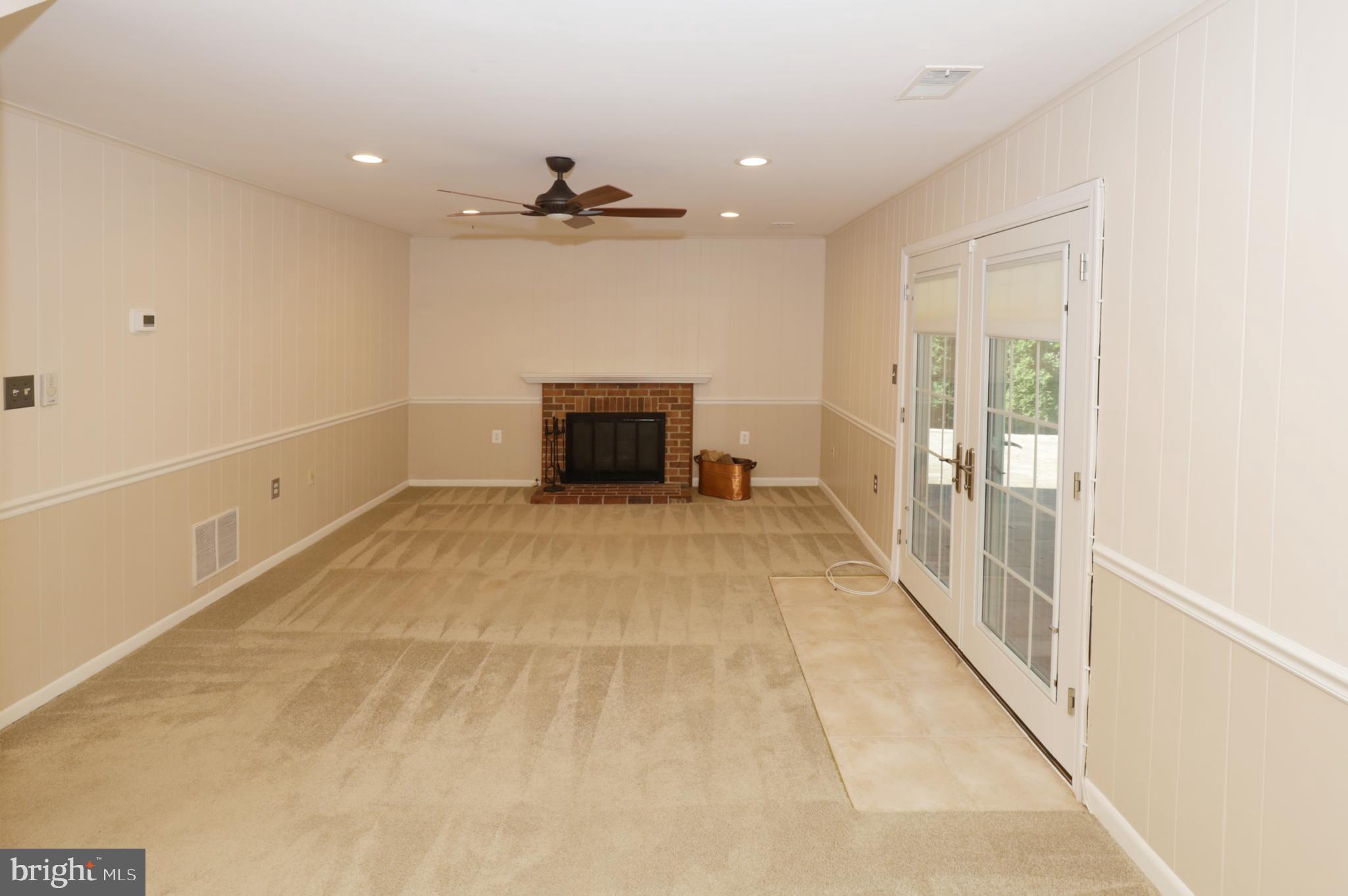 BURKE STATION SQUARE - Residential