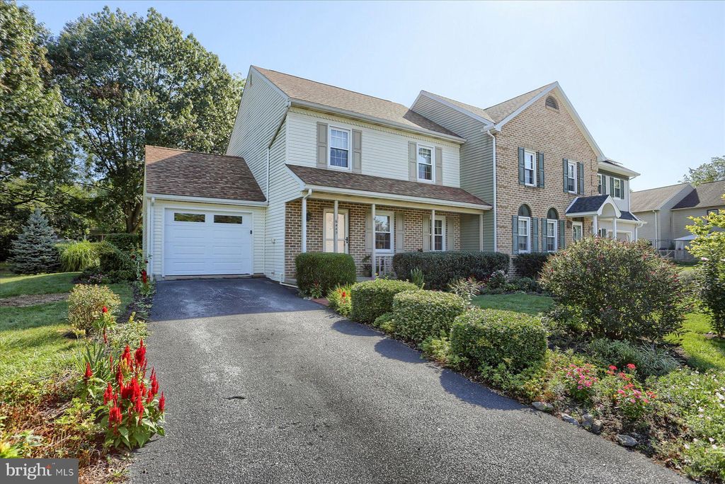 Photo of 6445 HOLLOW DR, EAST PETERSBURG, PA 17520 (MLS # PALA2040902)