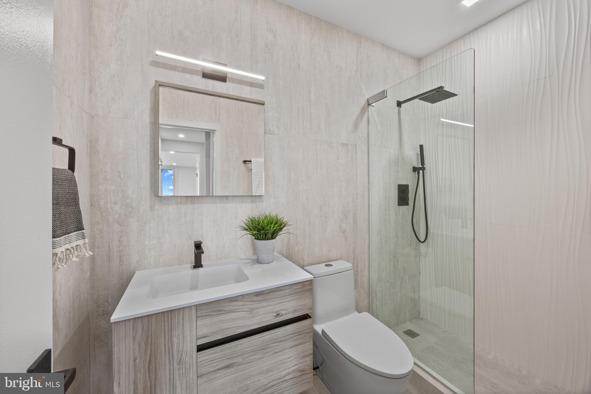 CHESAPEAKE HARBOUR - Residential