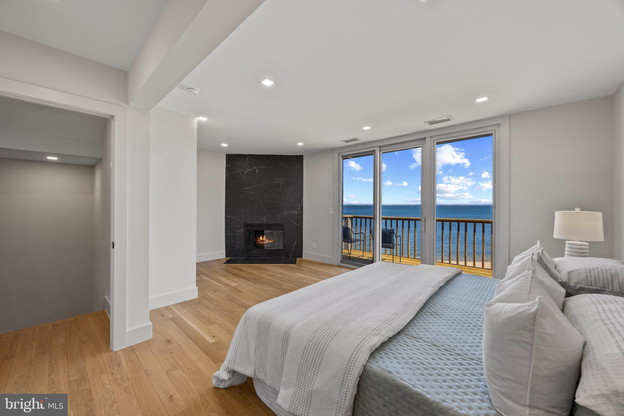 CHESAPEAKE HARBOUR - Residential