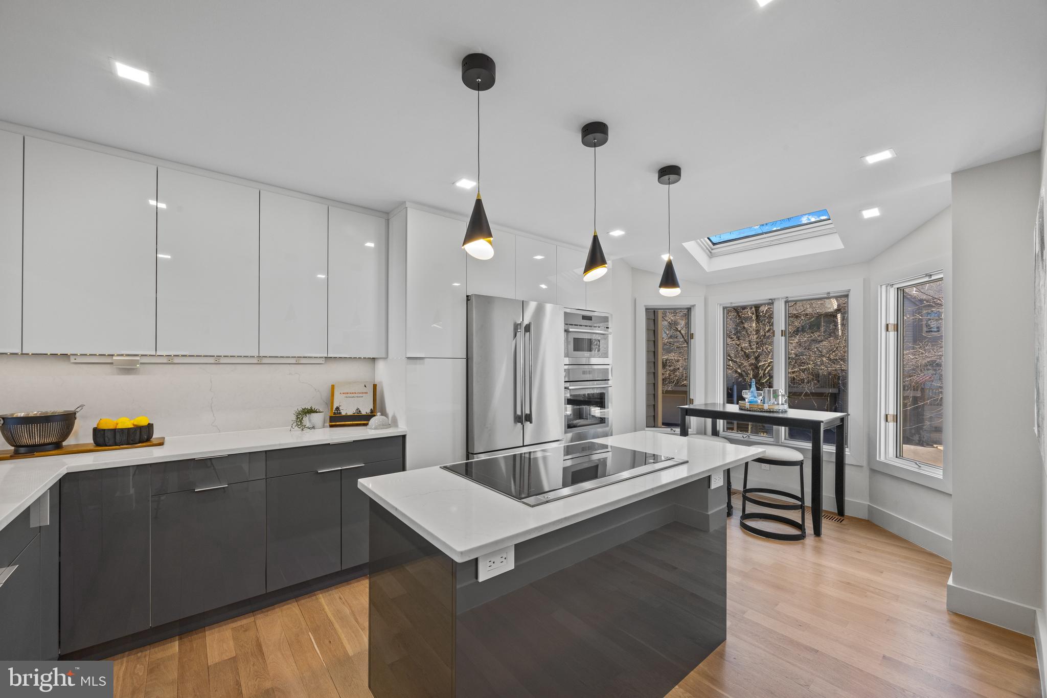 CHESAPEAKE HARBOUR - Residential