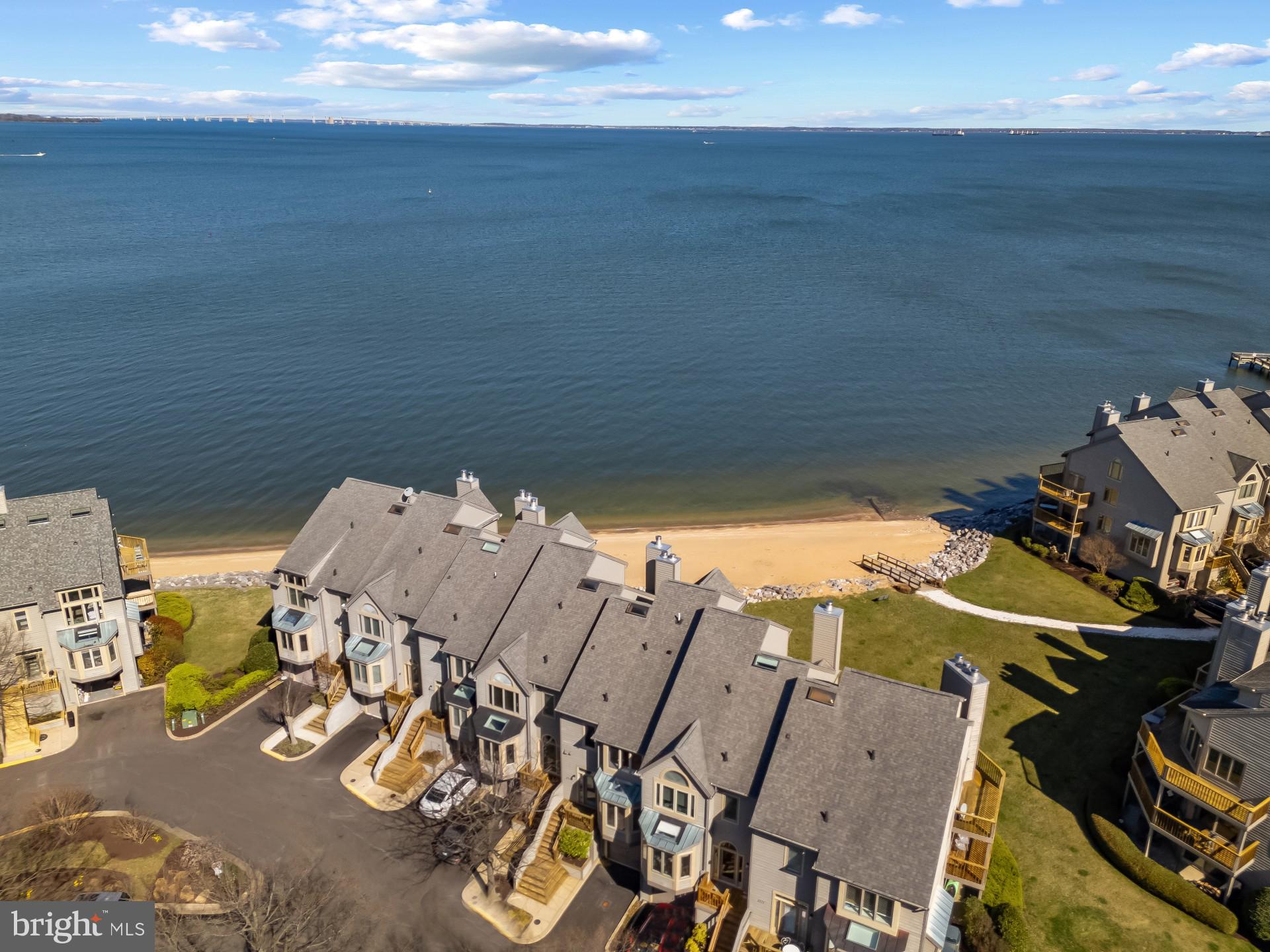 CHESAPEAKE HARBOUR - Residential