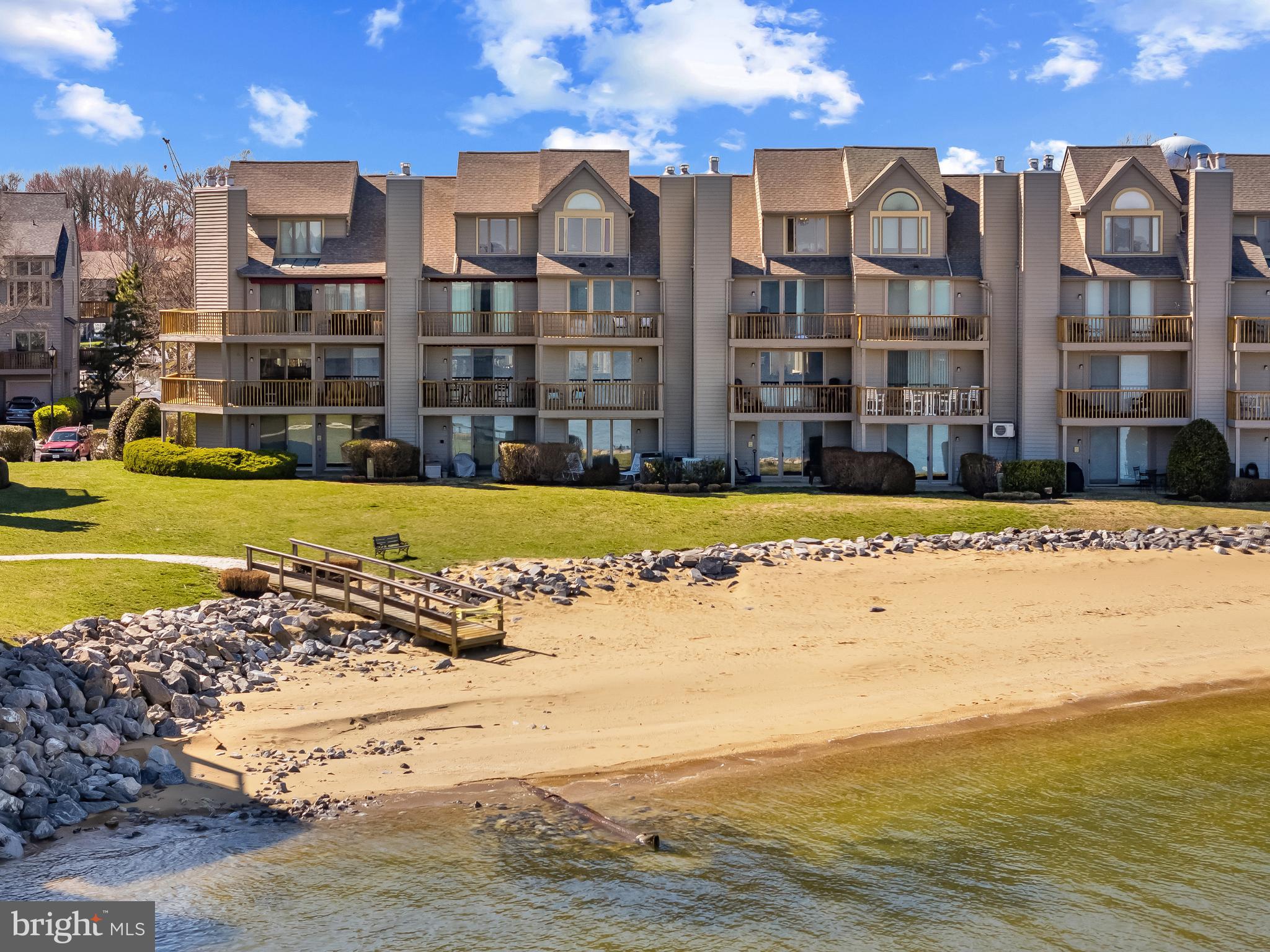 CHESAPEAKE HARBOUR - Residential