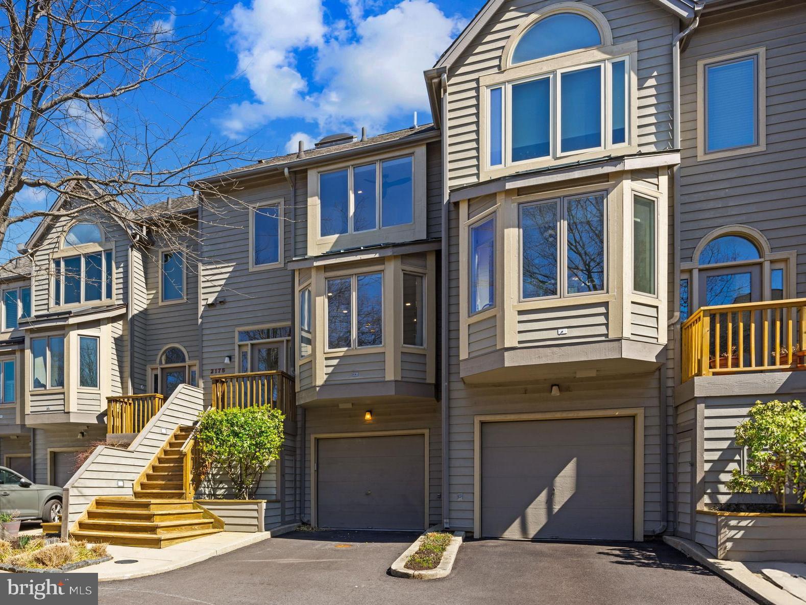 CHESAPEAKE HARBOUR - Residential