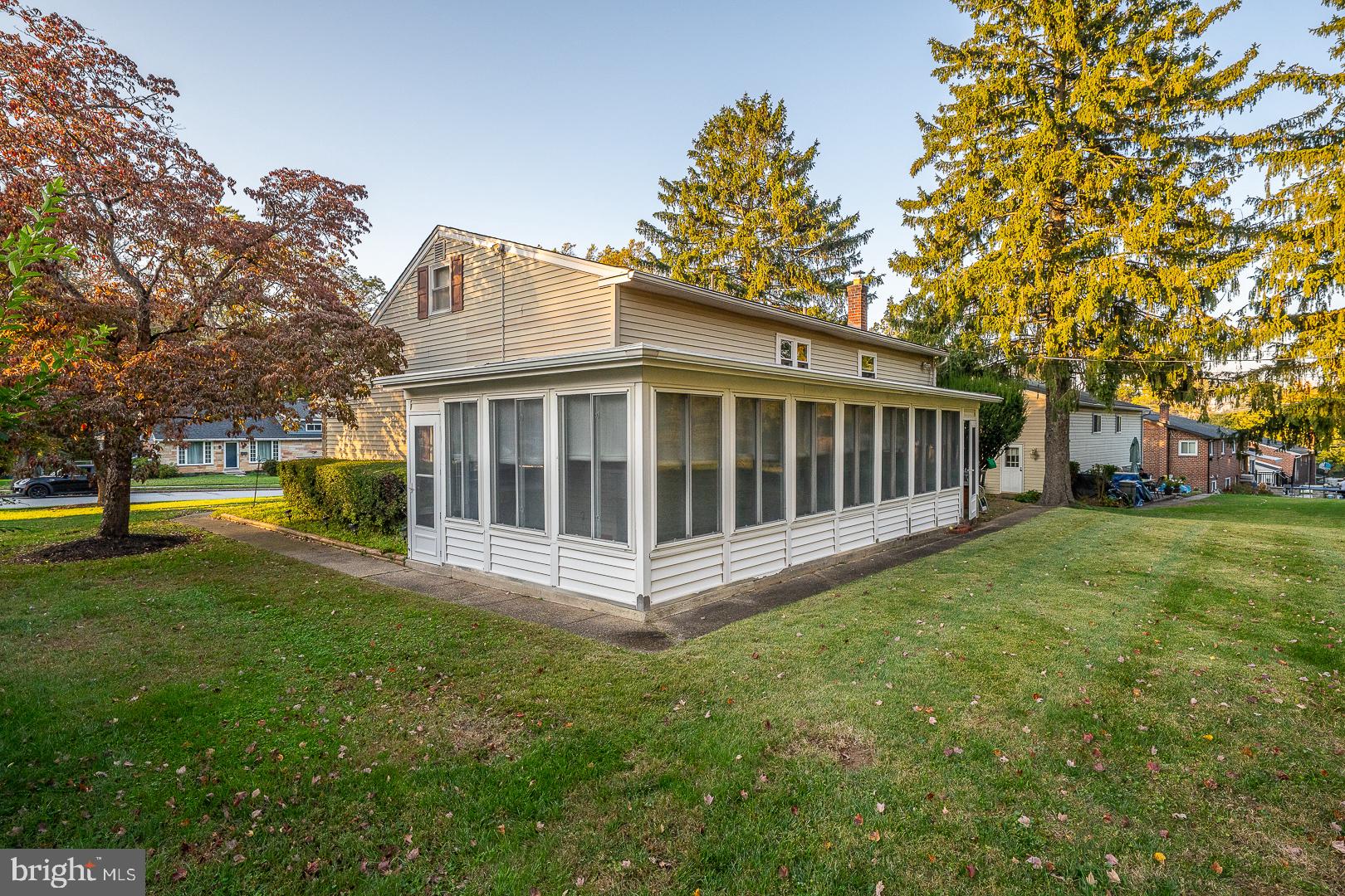 7 LINCOLN LANE
