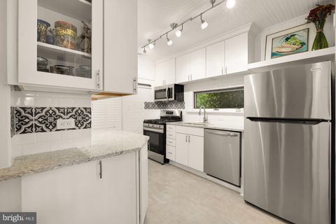 5803 2ND STREET S ARLINGTON VA 22204