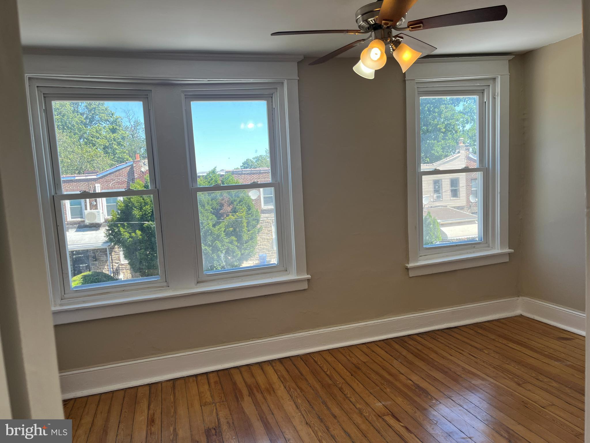 PHILADELPHIA (NORTHWEST) - Residential