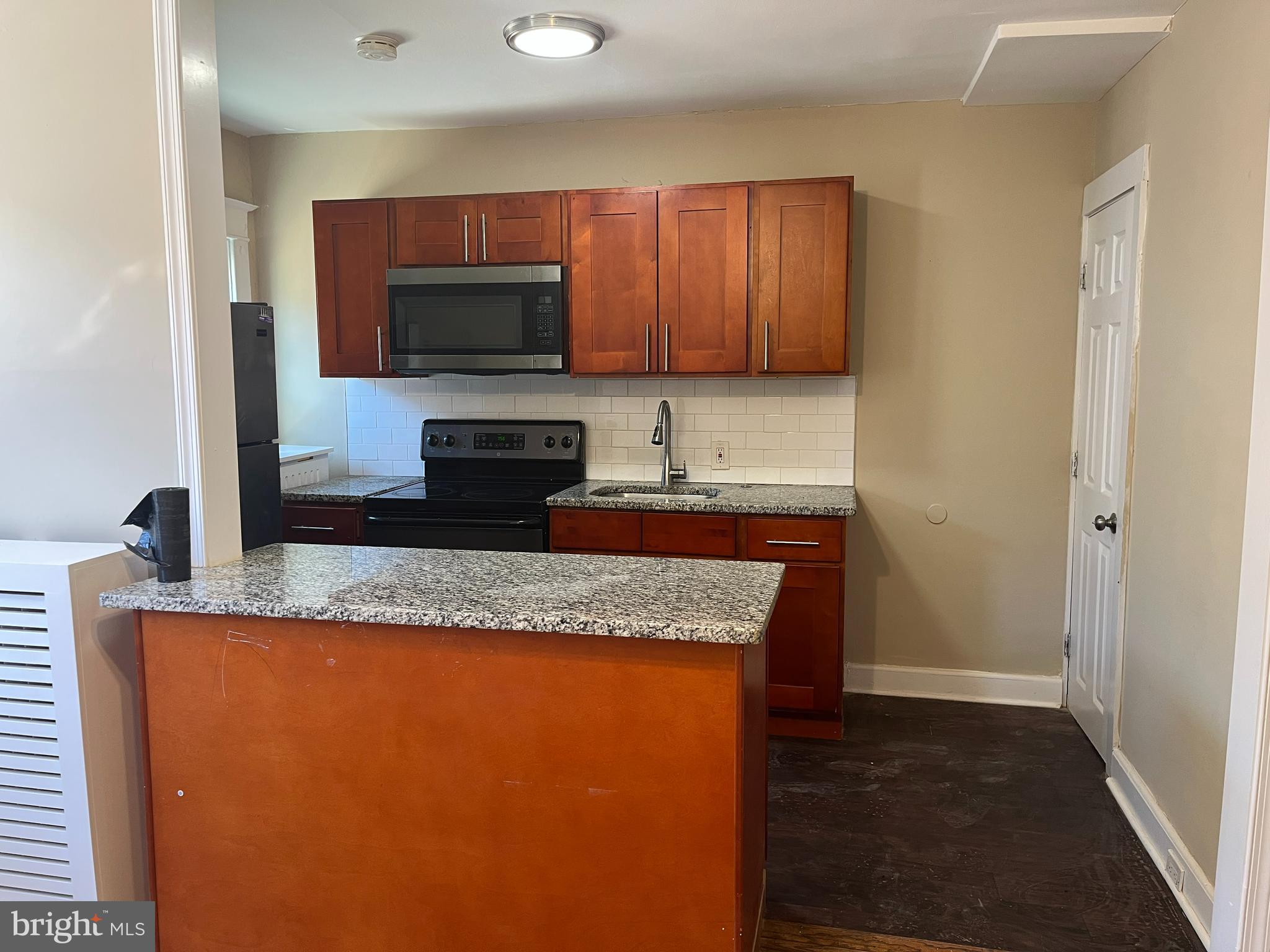 PHILADELPHIA (NORTHWEST) - Residential