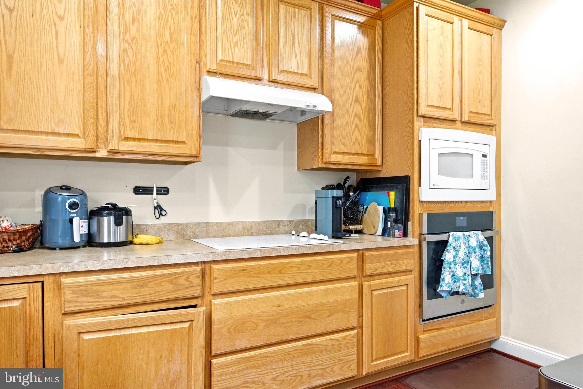 LEONARDS GRANT - Residential