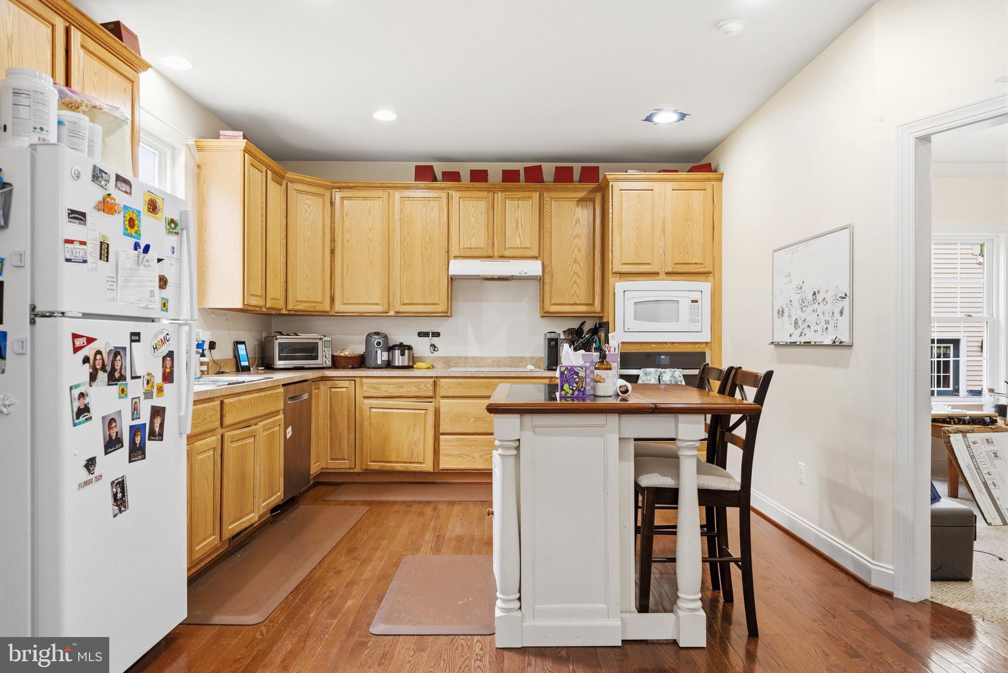 LEONARDS GRANT - Residential