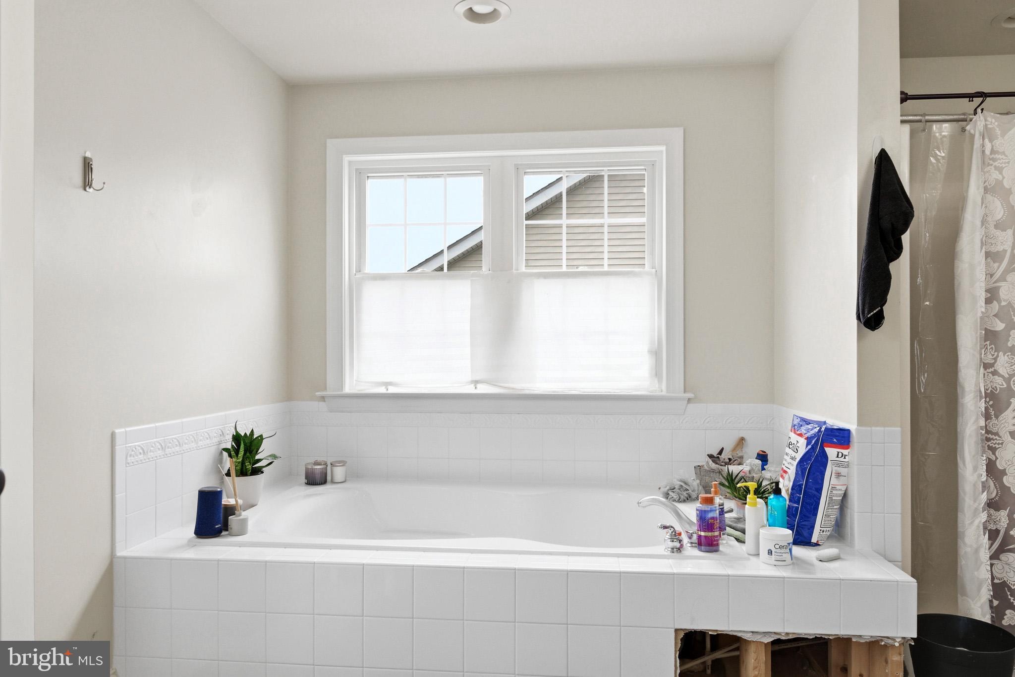 LEONARDS GRANT - Residential