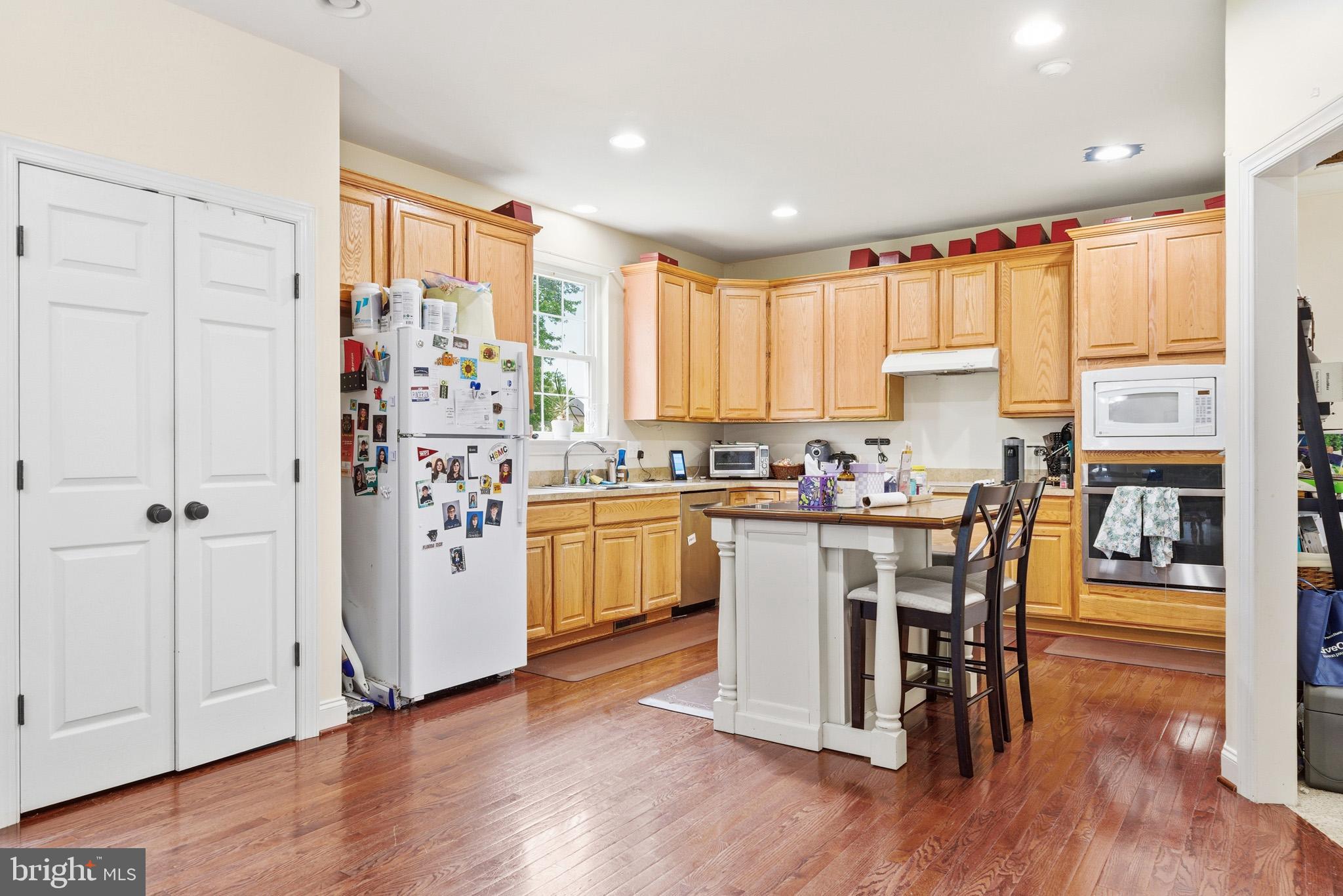 LEONARDS GRANT - Residential