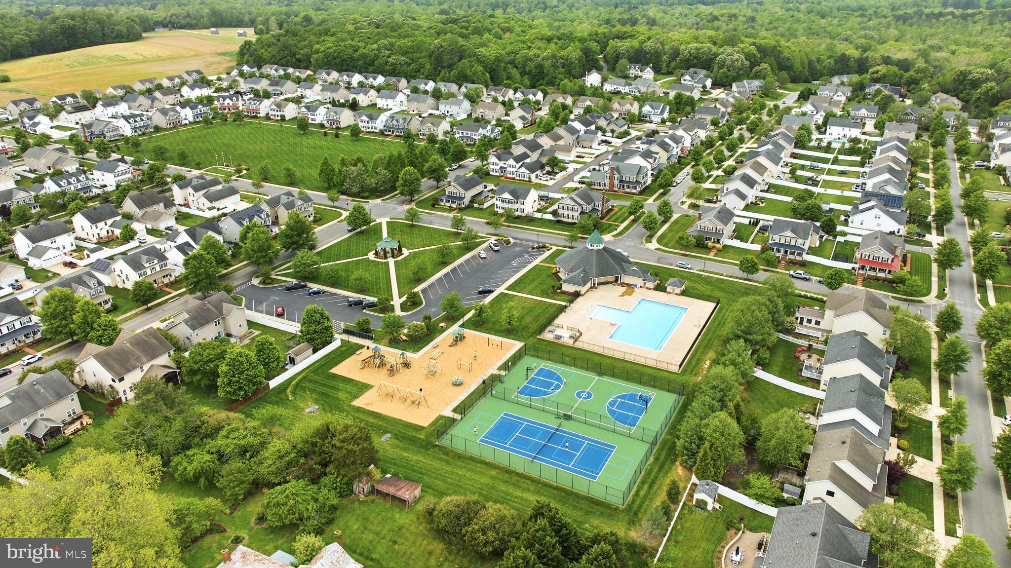 LEONARDS GRANT - Residential