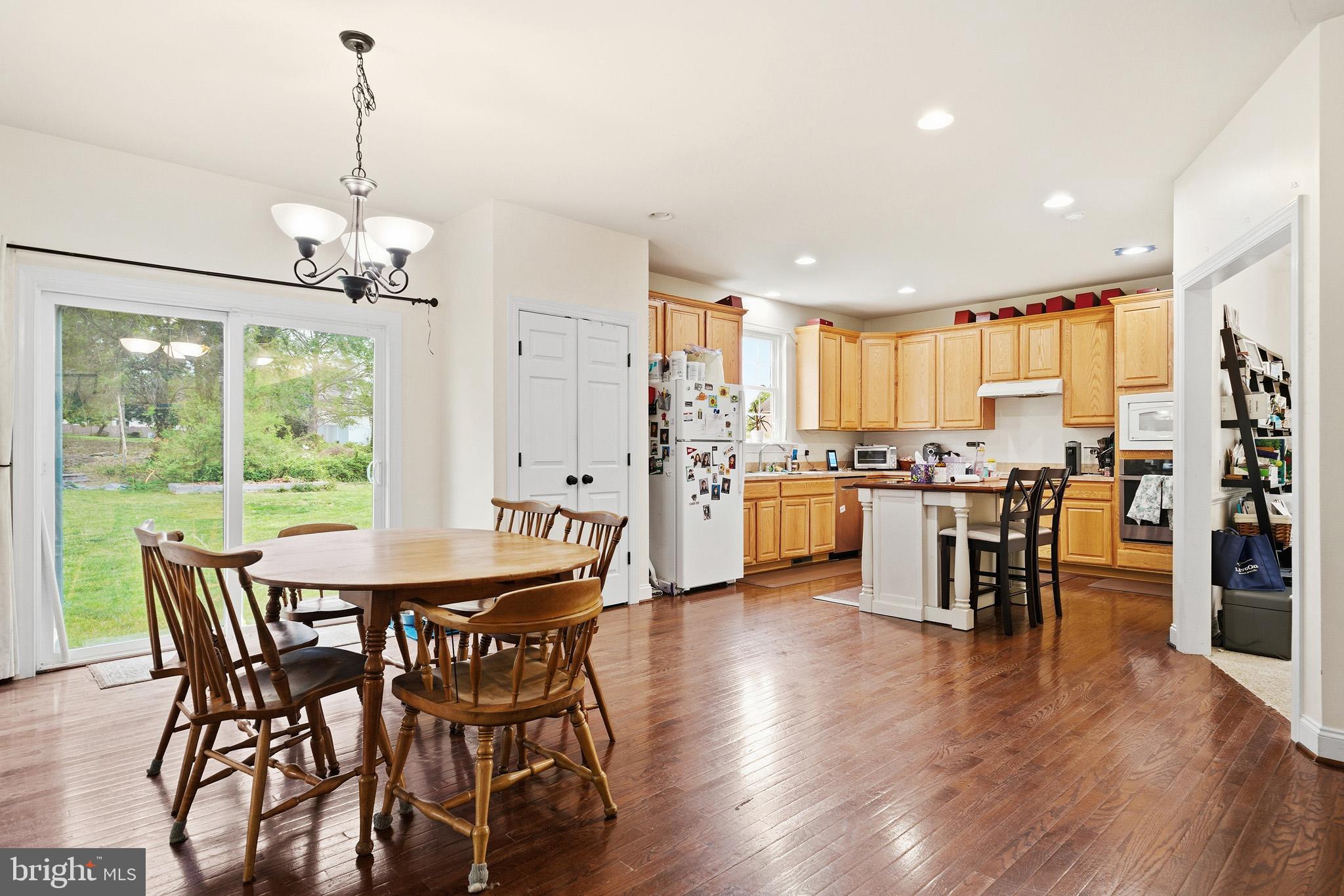 LEONARDS GRANT - Residential