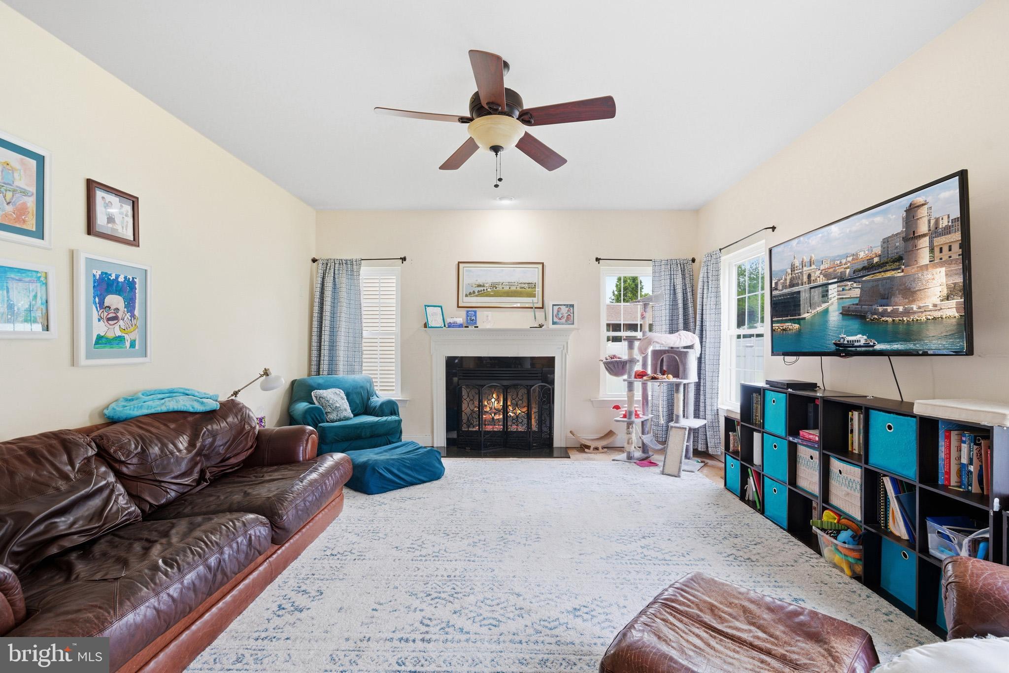 LEONARDS GRANT - Residential