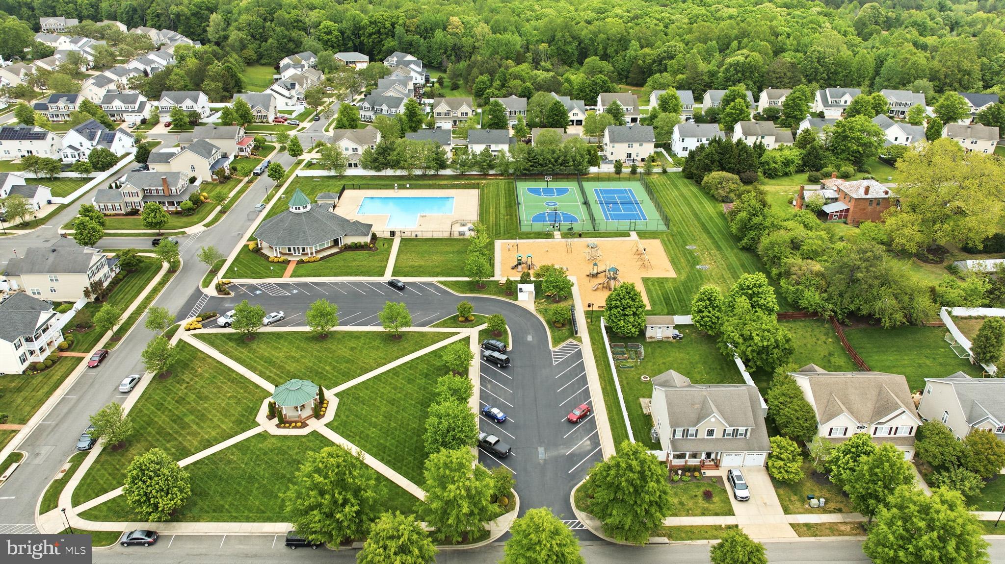 LEONARDS GRANT - Residential