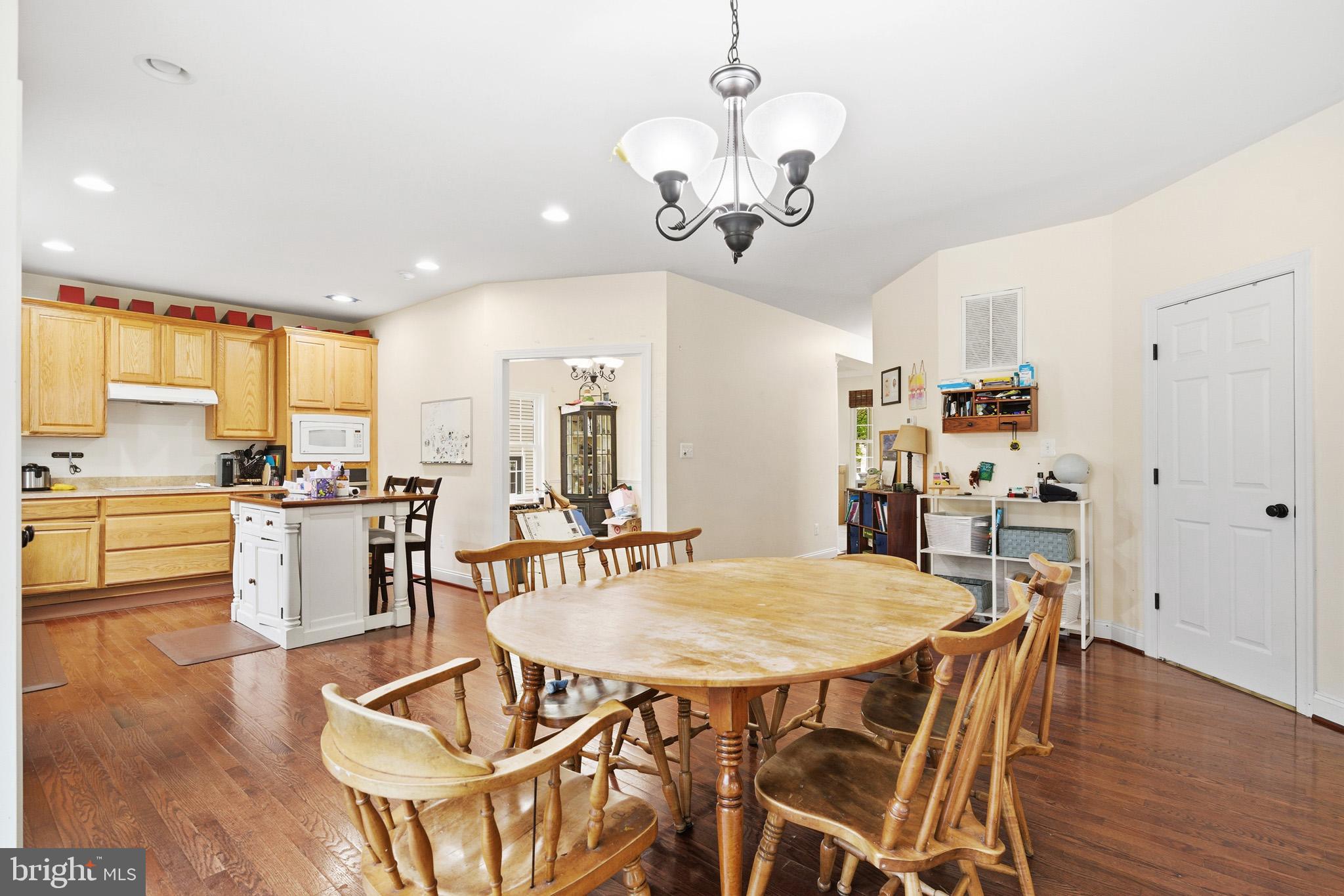 LEONARDS GRANT - Residential