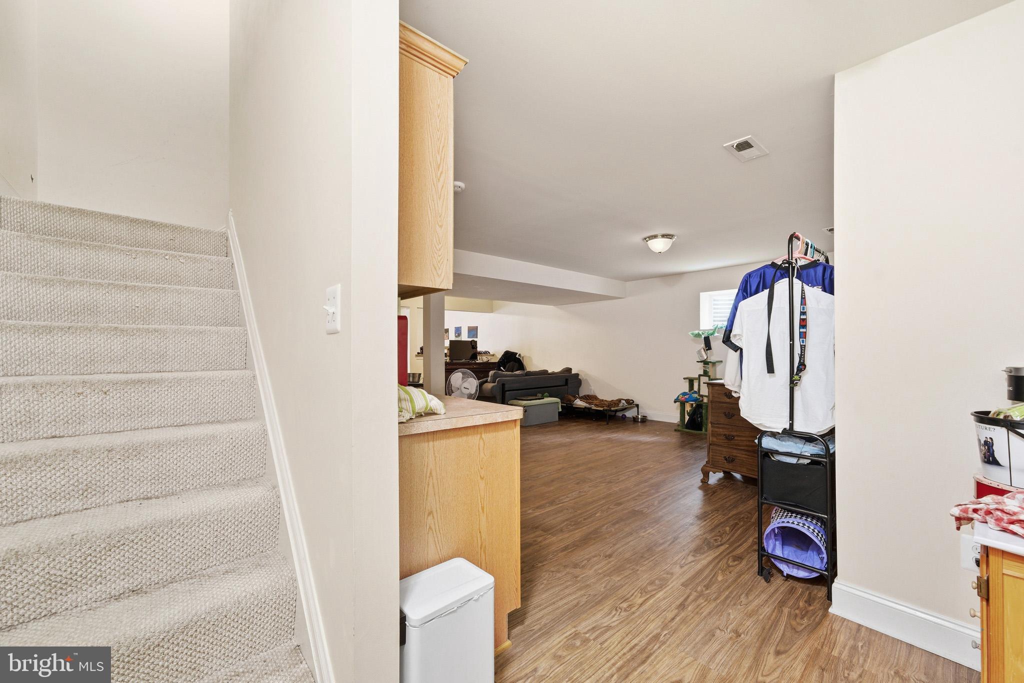 LEONARDS GRANT - Residential