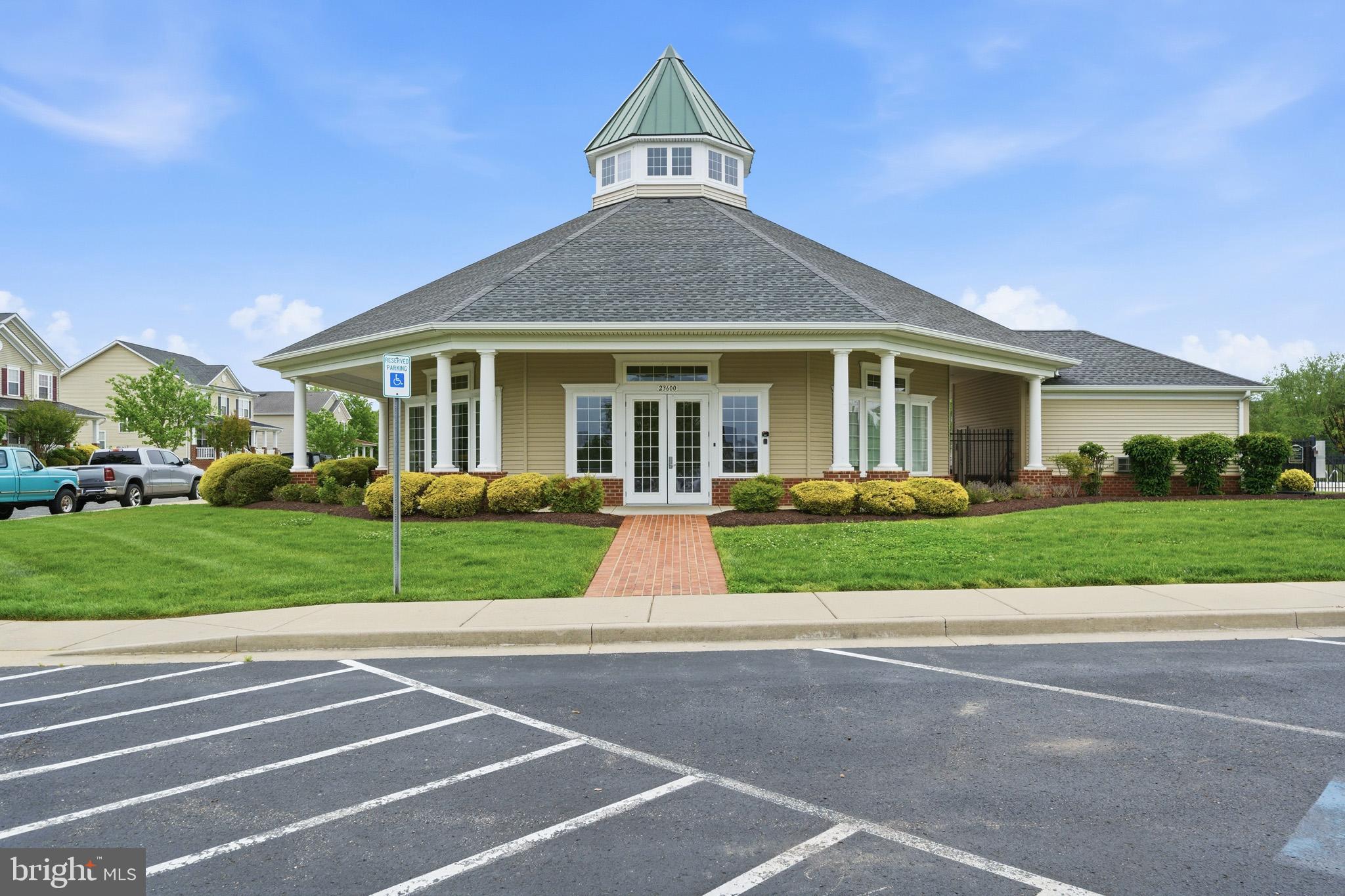 LEONARDS GRANT - Residential