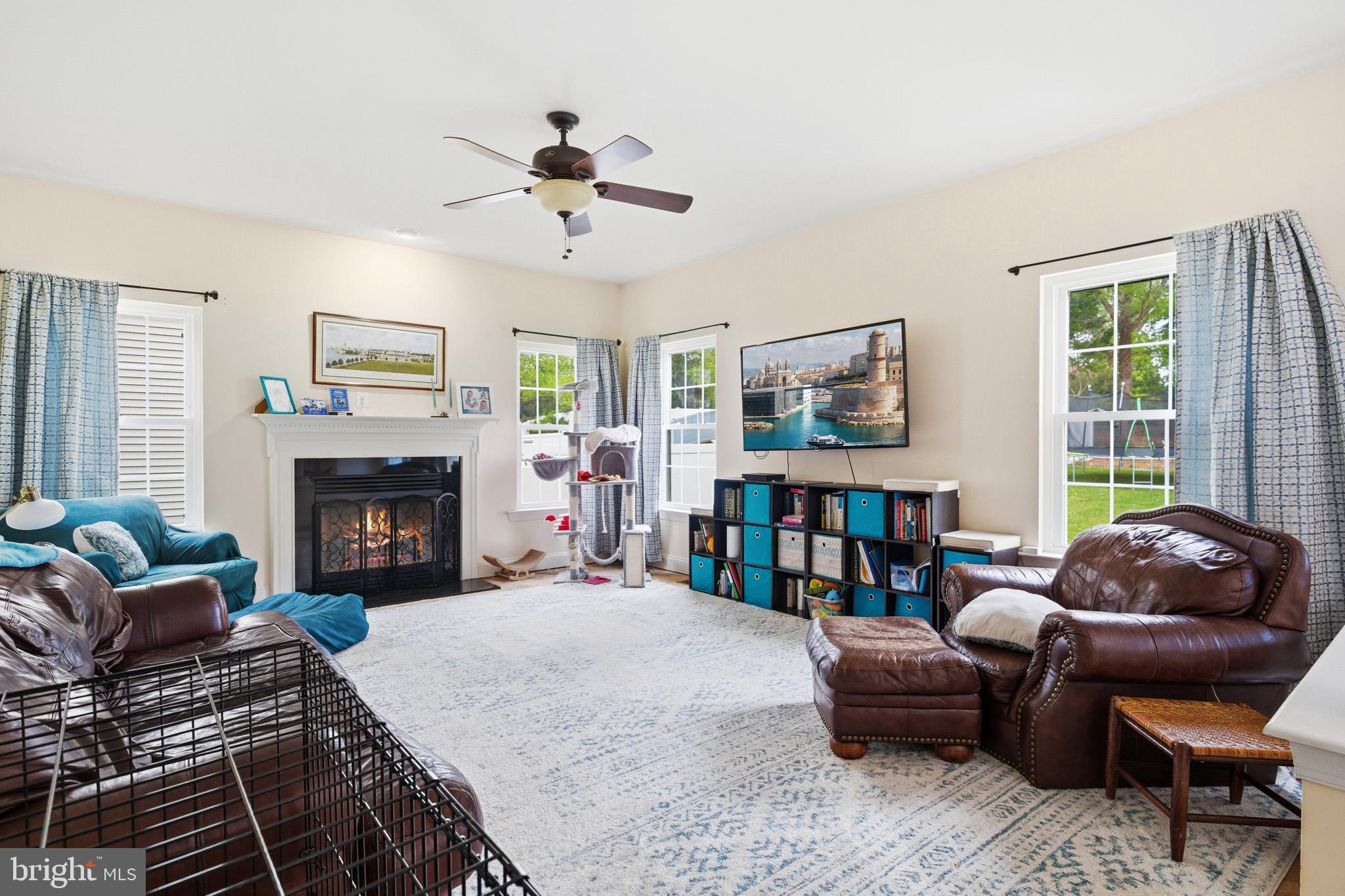 LEONARDS GRANT - Residential