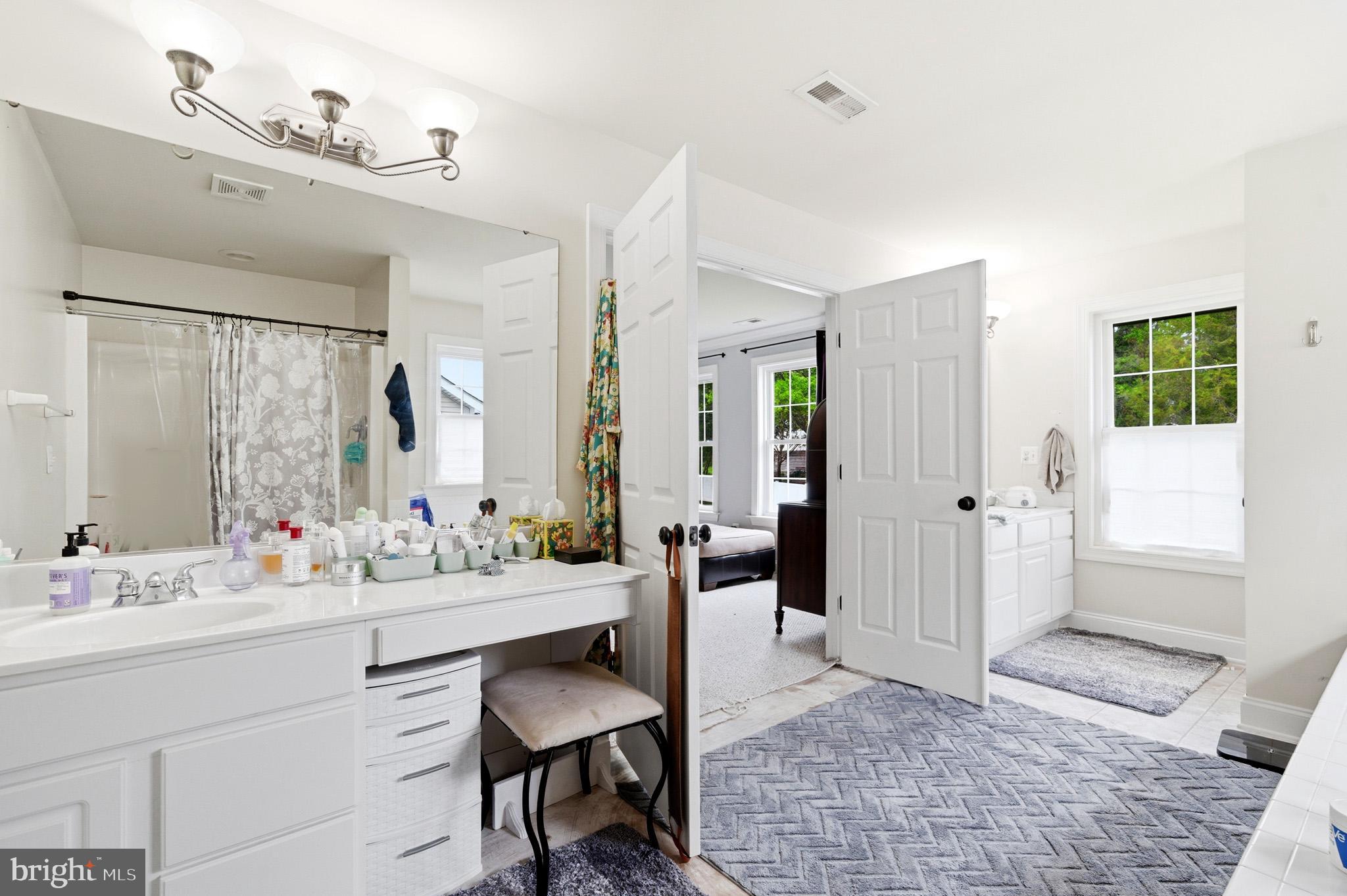 LEONARDS GRANT - Residential