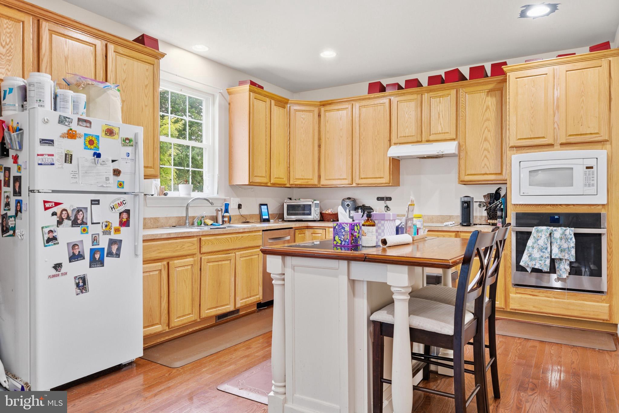 LEONARDS GRANT - Residential