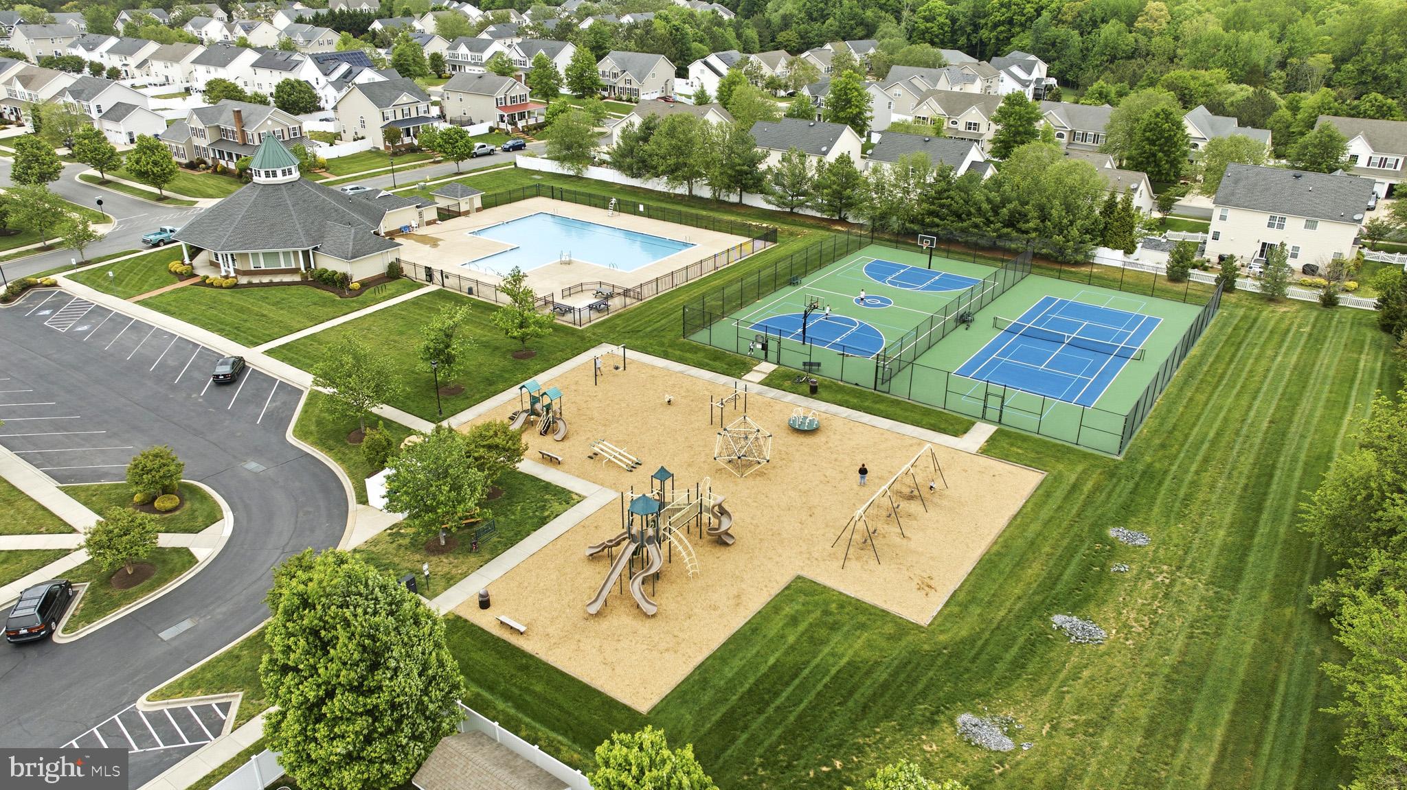 LEONARDS GRANT - Residential